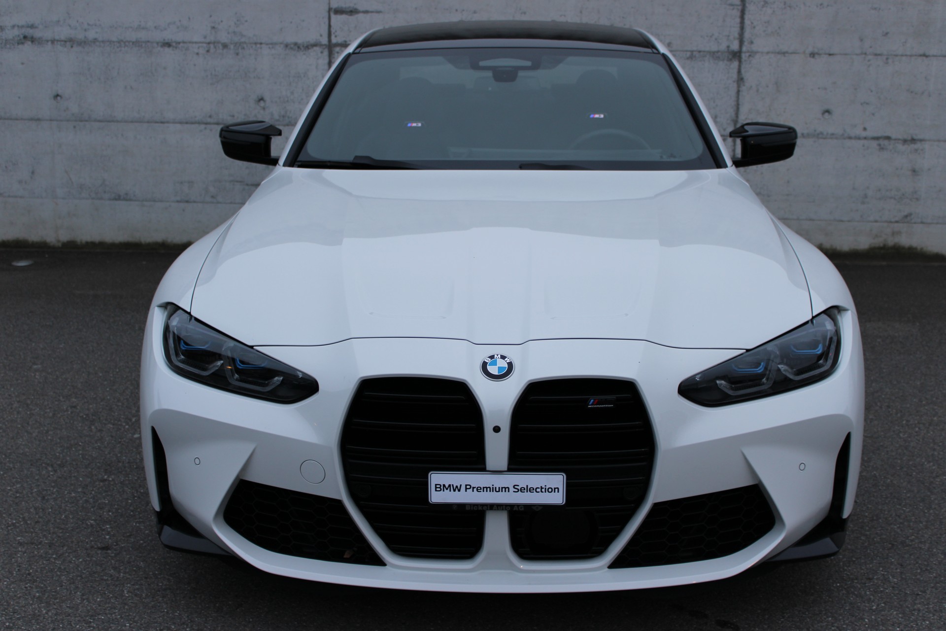 BMW M3 Competition M xDrive-showroom-element-2