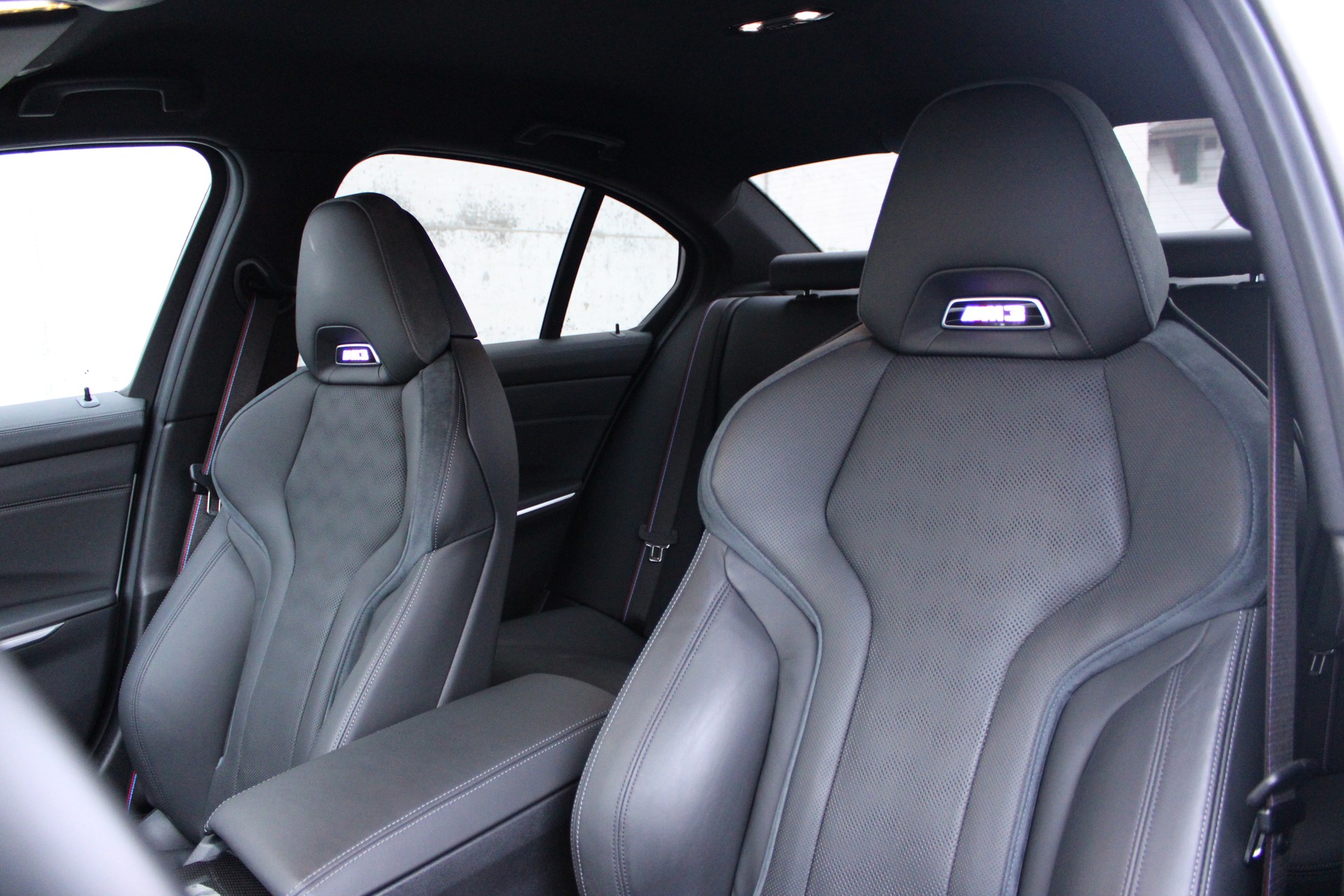 BMW M3 Competition M xDrive-image-9