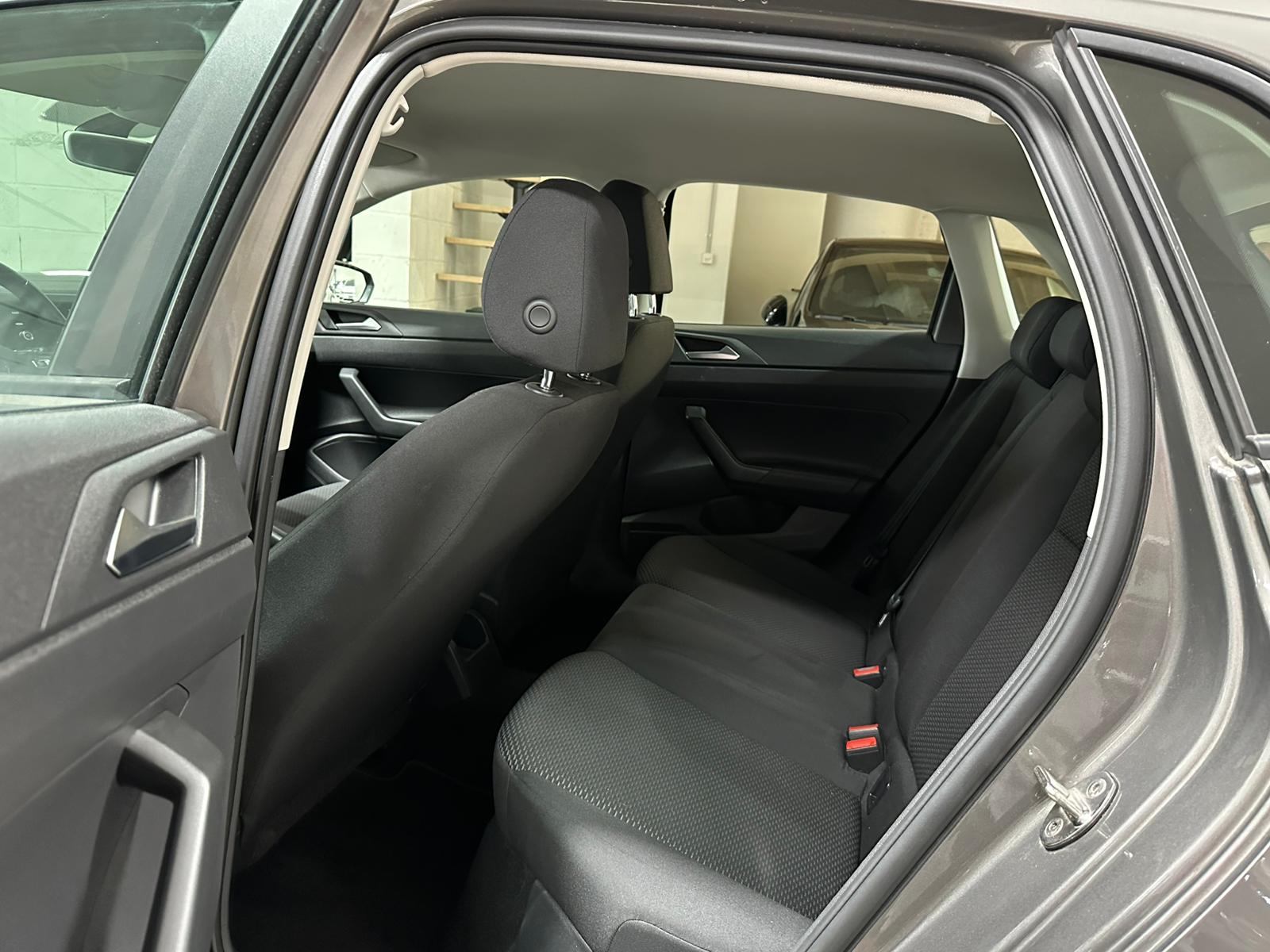 VW Polo 1.0 BMT Trendline-image-8