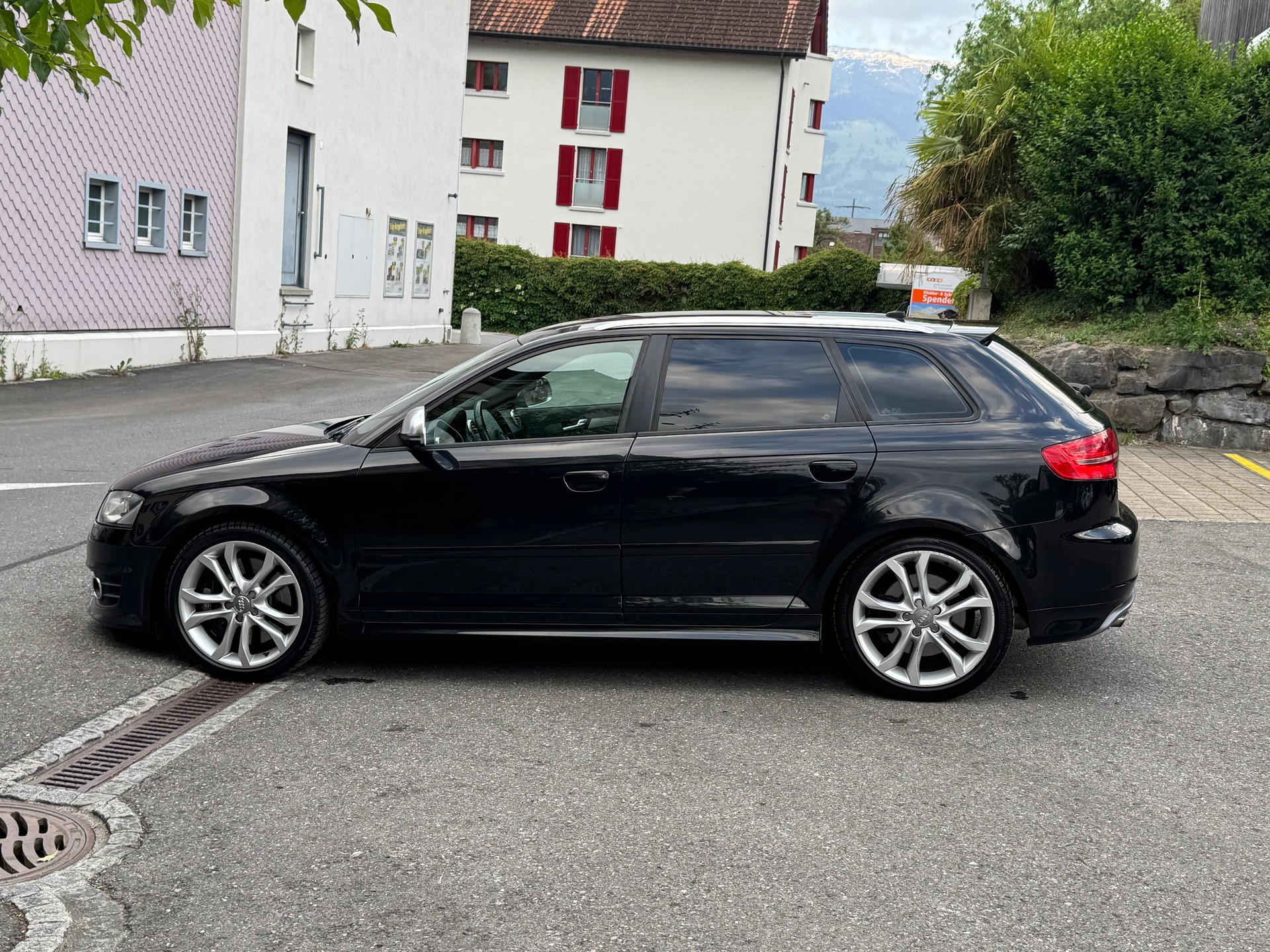 AUDI S3 Sportback 2.0 TFSI quattro-image-9