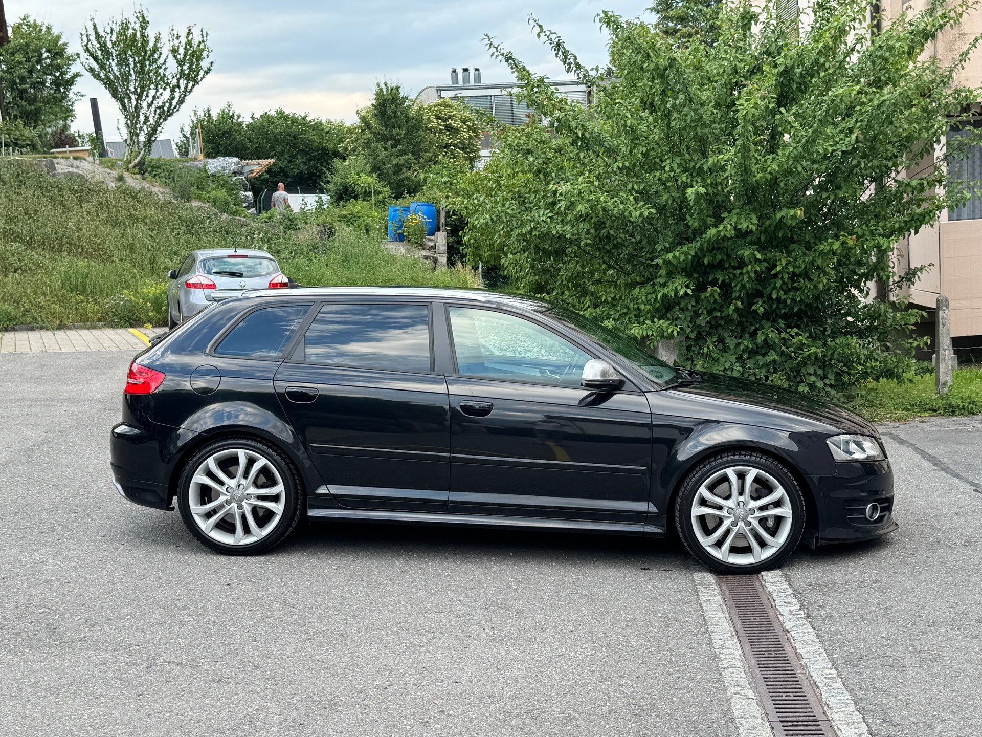 AUDI S3 Sportback 2.0 TFSI quattro-image-5
