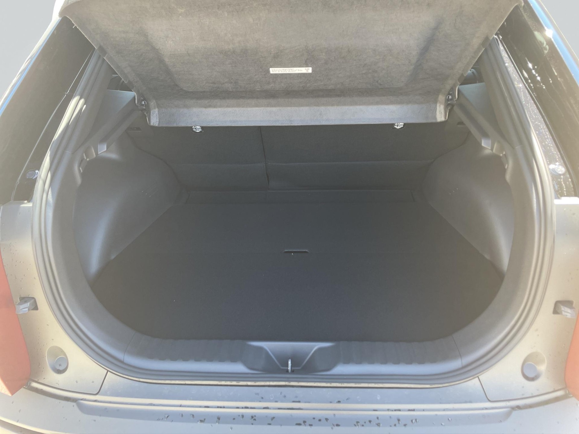 TOYOTA C-HR+ Premium AWD-image-13