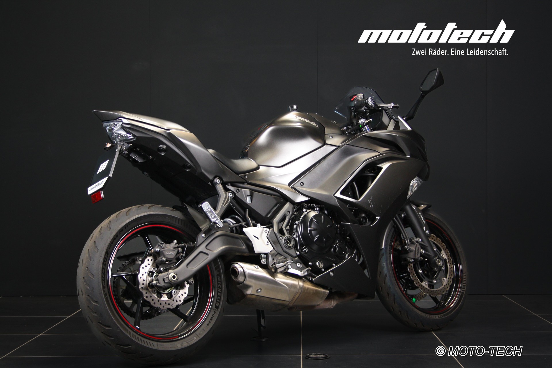 KAWASAKI Ninja 650 ABS-showroom-element-2