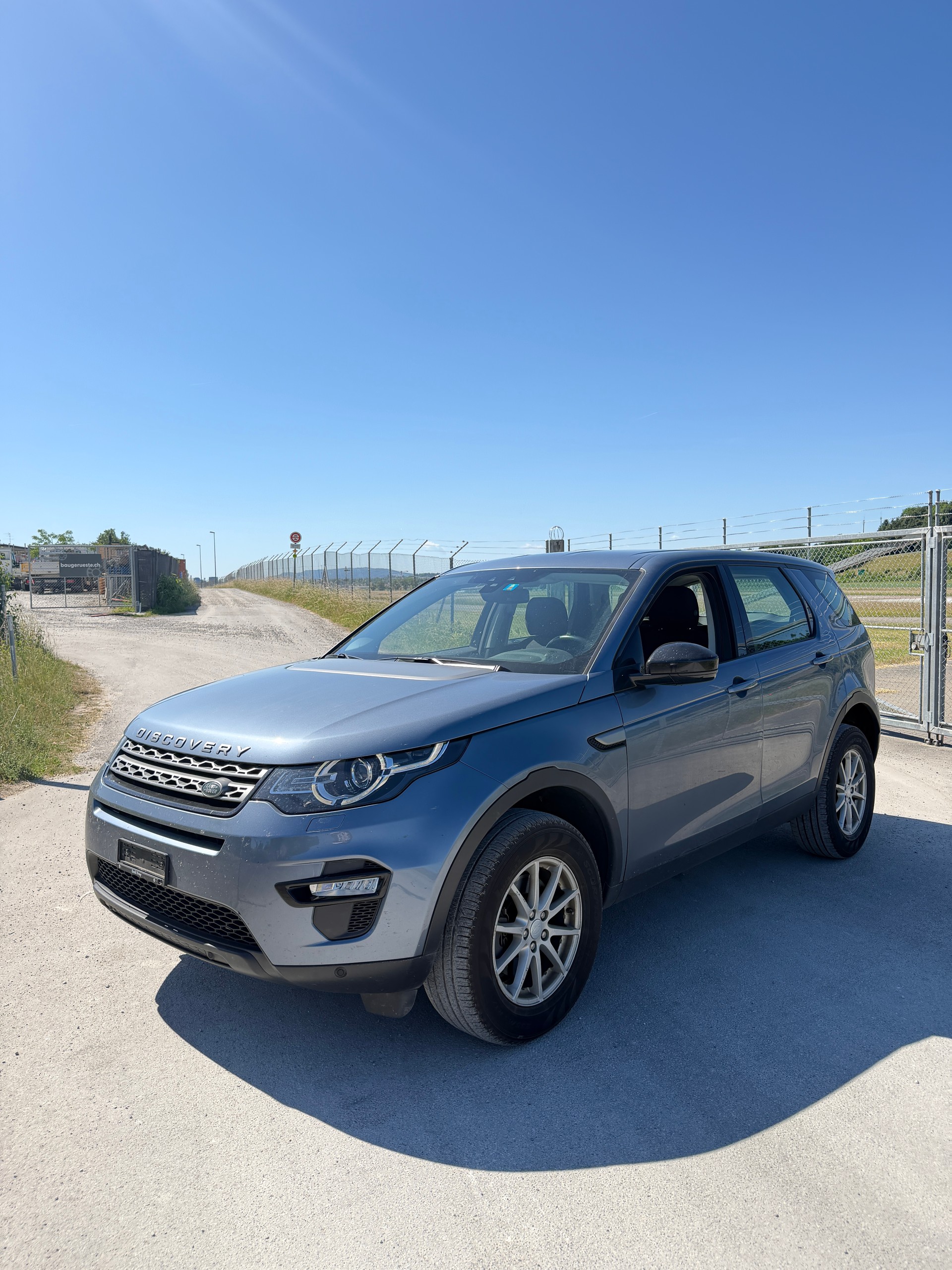 LAND ROVER Discovery Sport 2.0 TD4 HSE-image-2