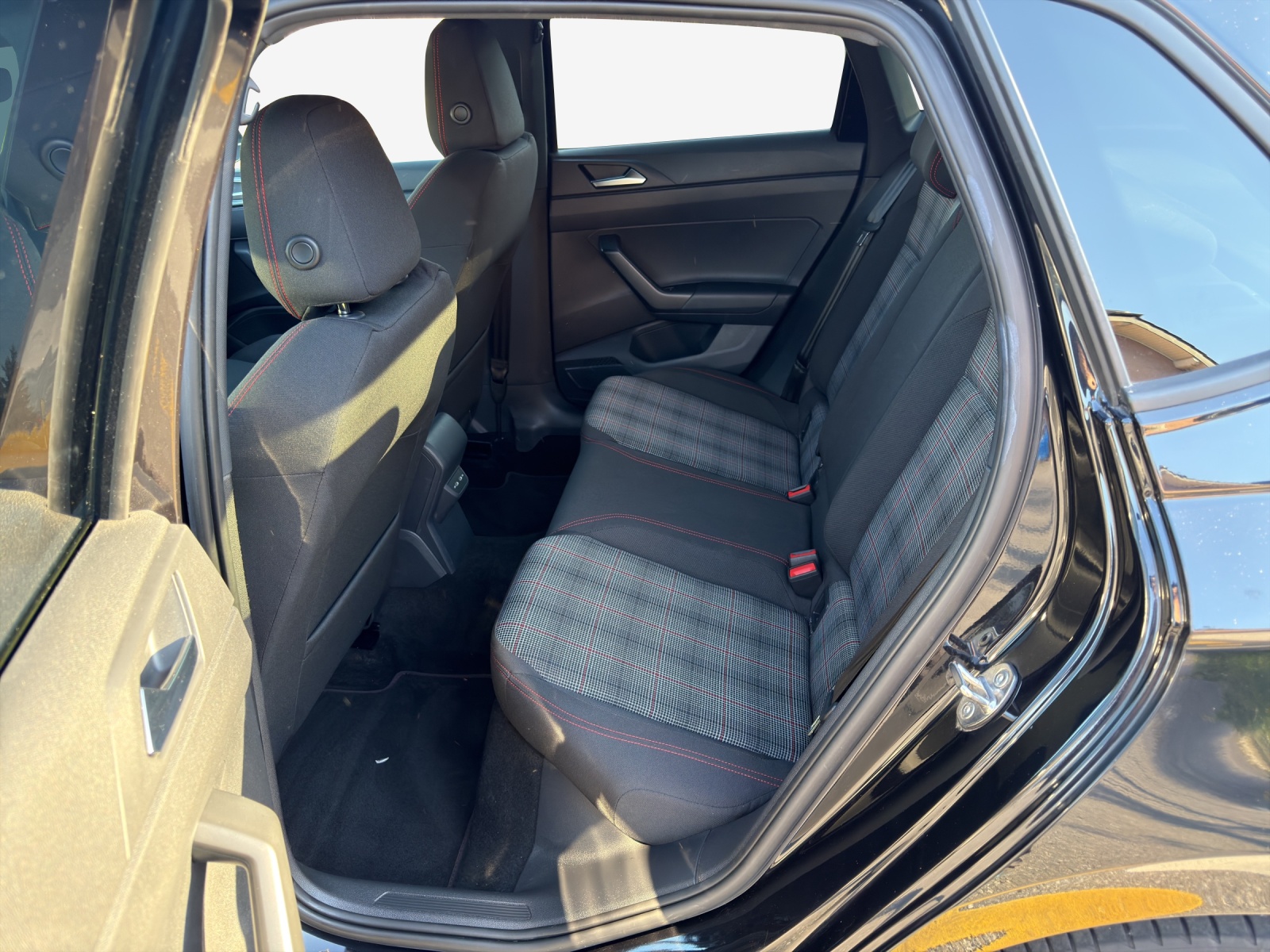 VW Polo 2.0 TSI GTI DSG-image-11