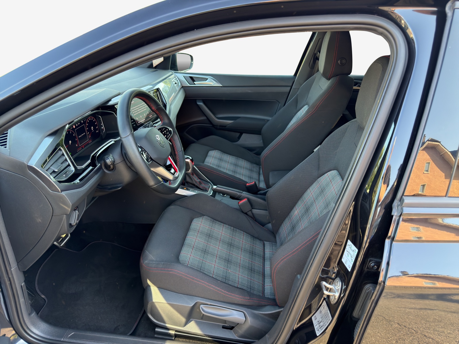 VW Polo 2.0 TSI GTI DSG-image-7