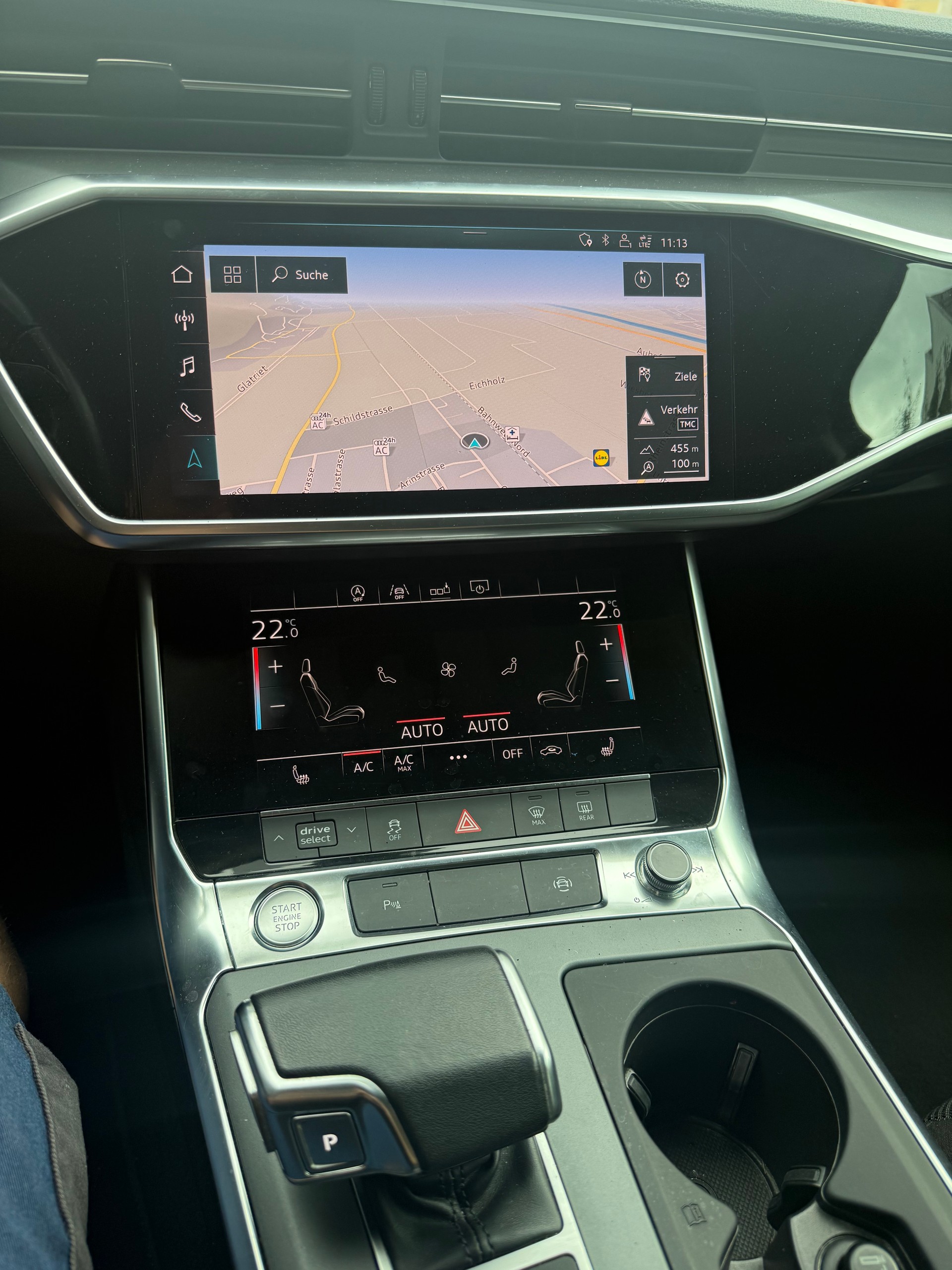 AUDI A6 Avant 40 TDI Design S-tronic-image-12
