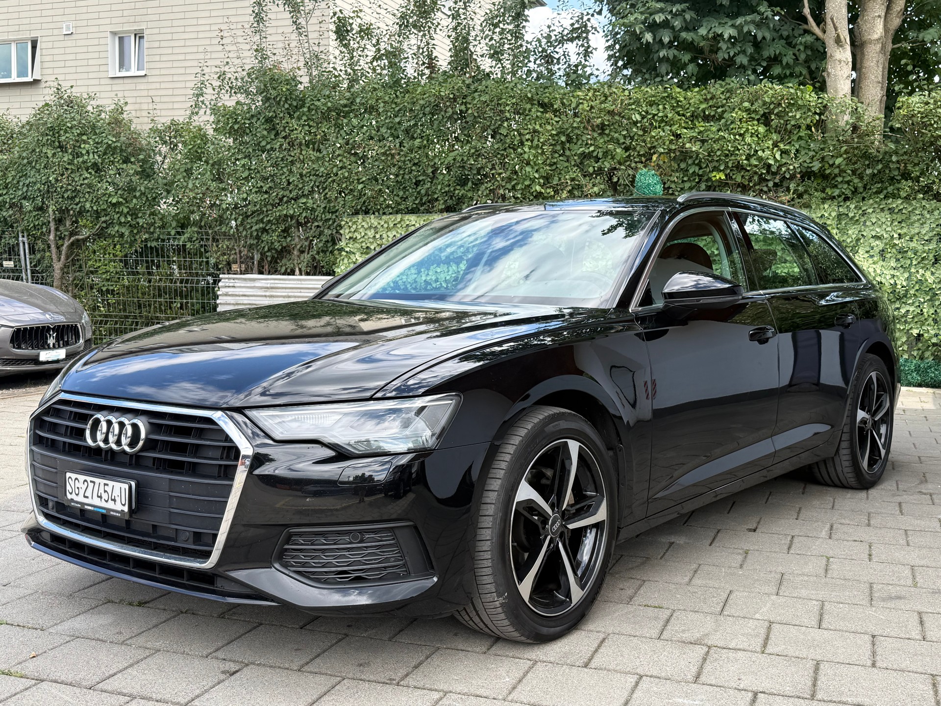 AUDI A6 Avant 40 TDI Design S-tronic-image-2