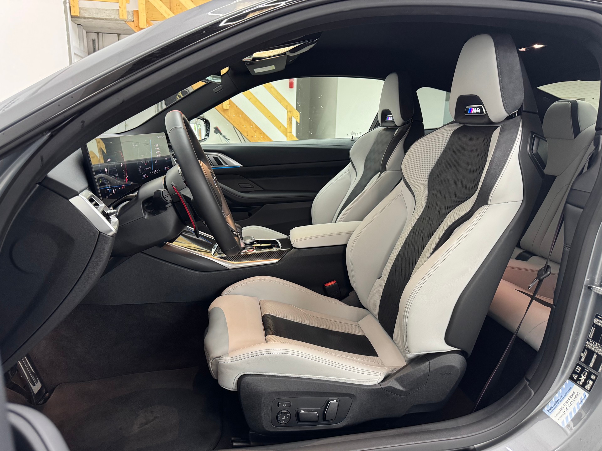 BMW M4 Coupé Competition M xDrive | Skyscraper Grau Met.-image-9