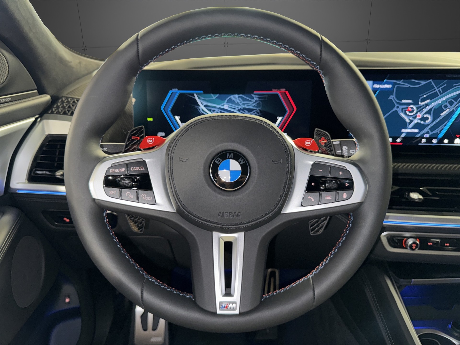 BMW XM 50e Plug-in Hybrid-image-13