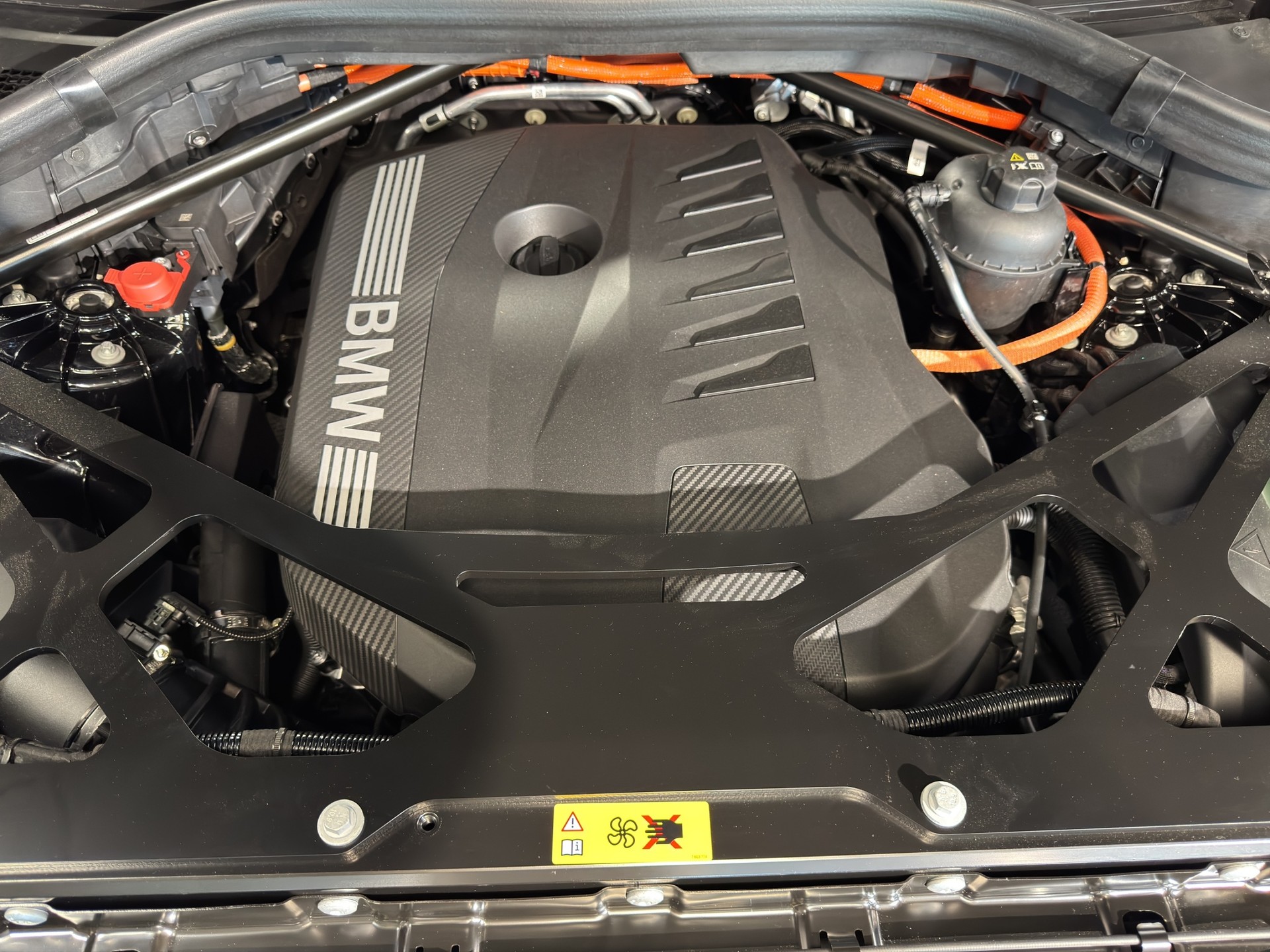 BMW XM 50e Plug-in Hybrid-image-19