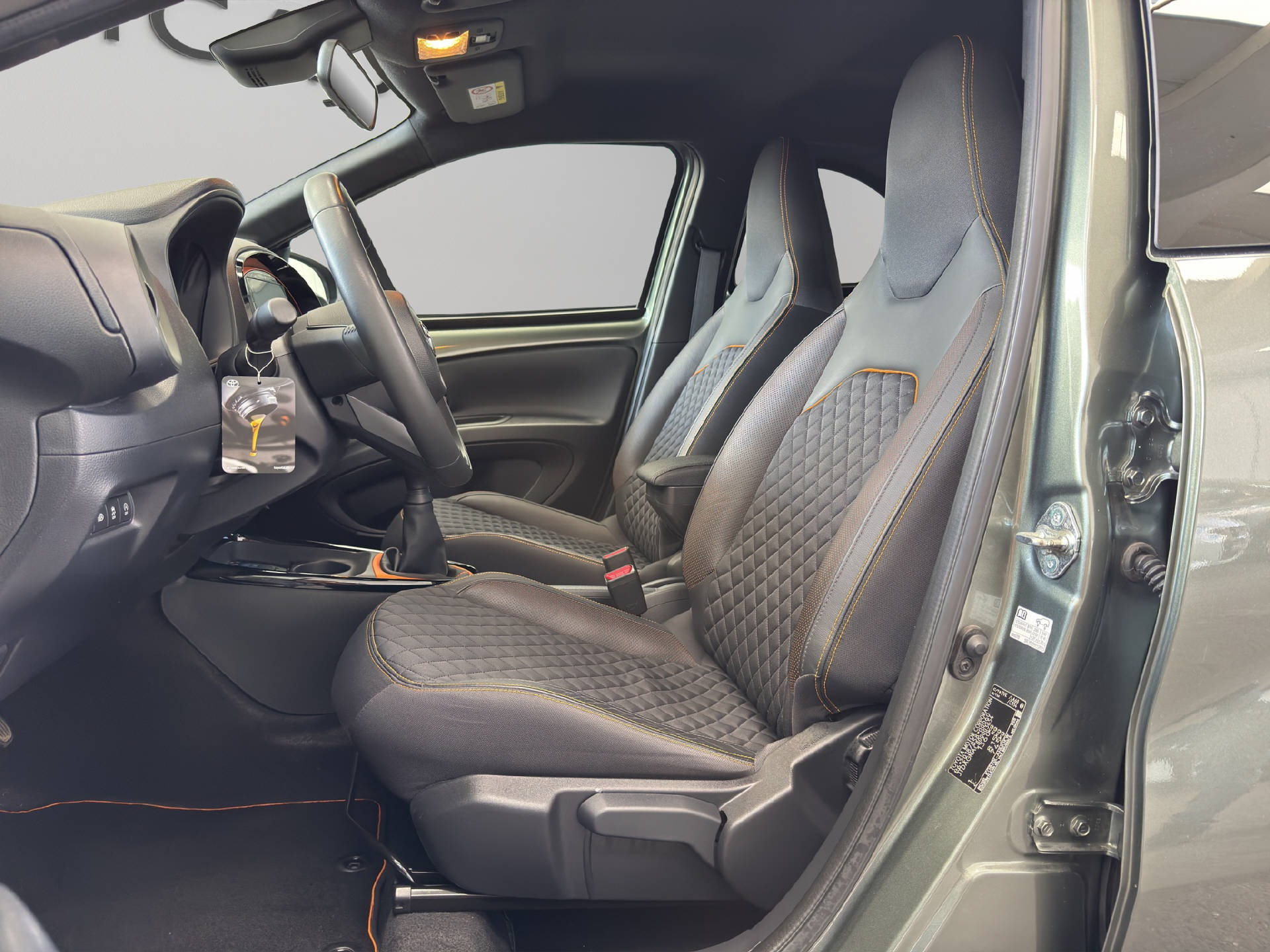TOYOTA Aygo X 1.0 VVT-i Limited-image-4