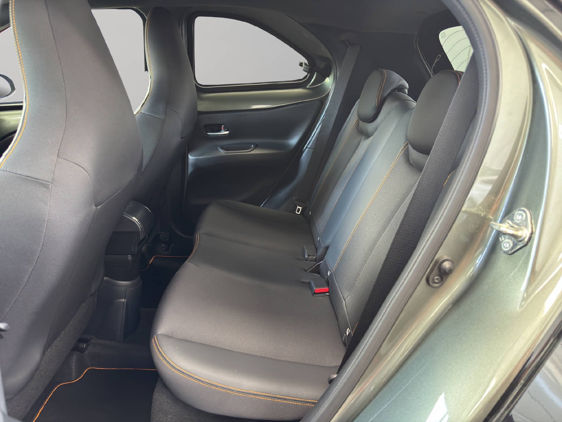 TOYOTA Aygo X 1.0 VVT-i Limited-image-5