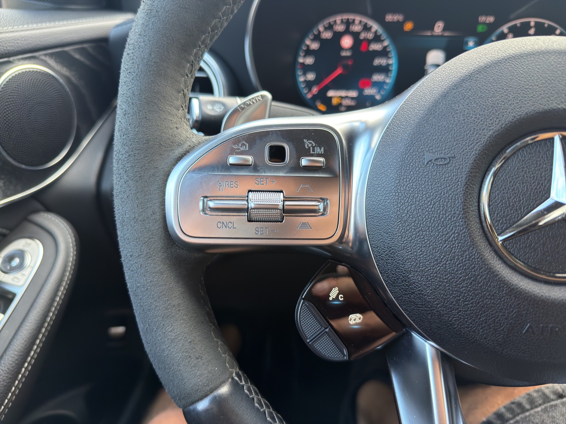 MERCEDES-BENZ GLC 63 S AMG 4m+ Coupé-image-29