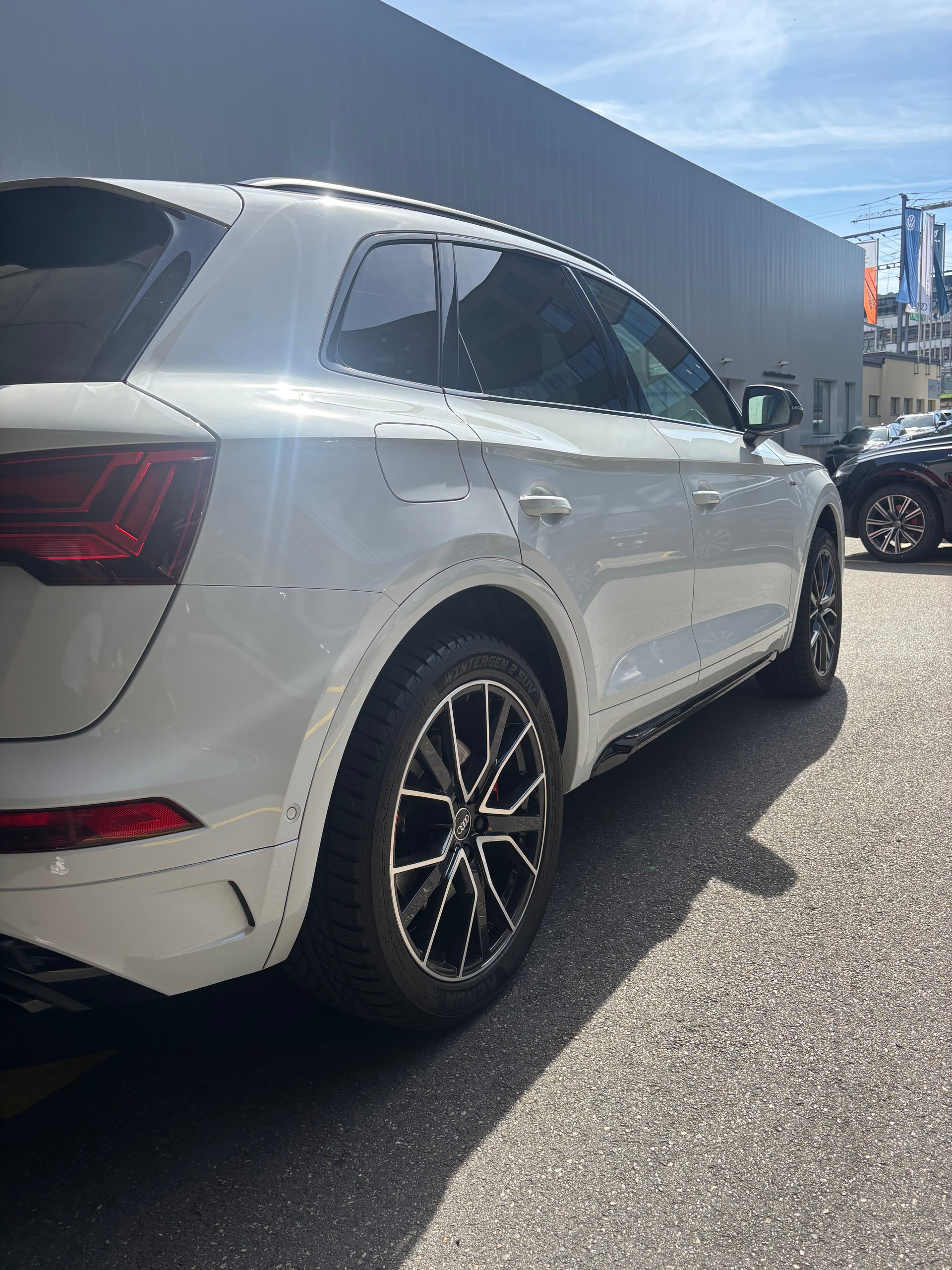 AUDI 2.0 40 TDI Black Edition quattro S-Tronic-image-6