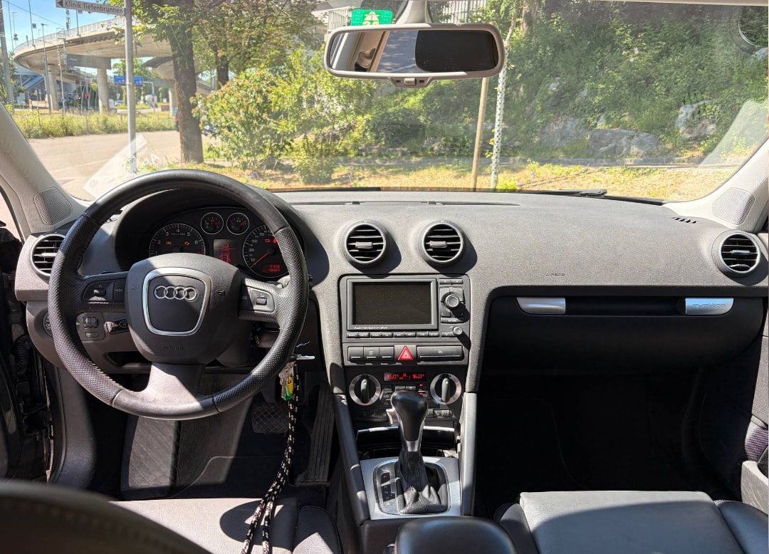 AUDI 3.2 V6 Ambition quat. S-Tr-image-4