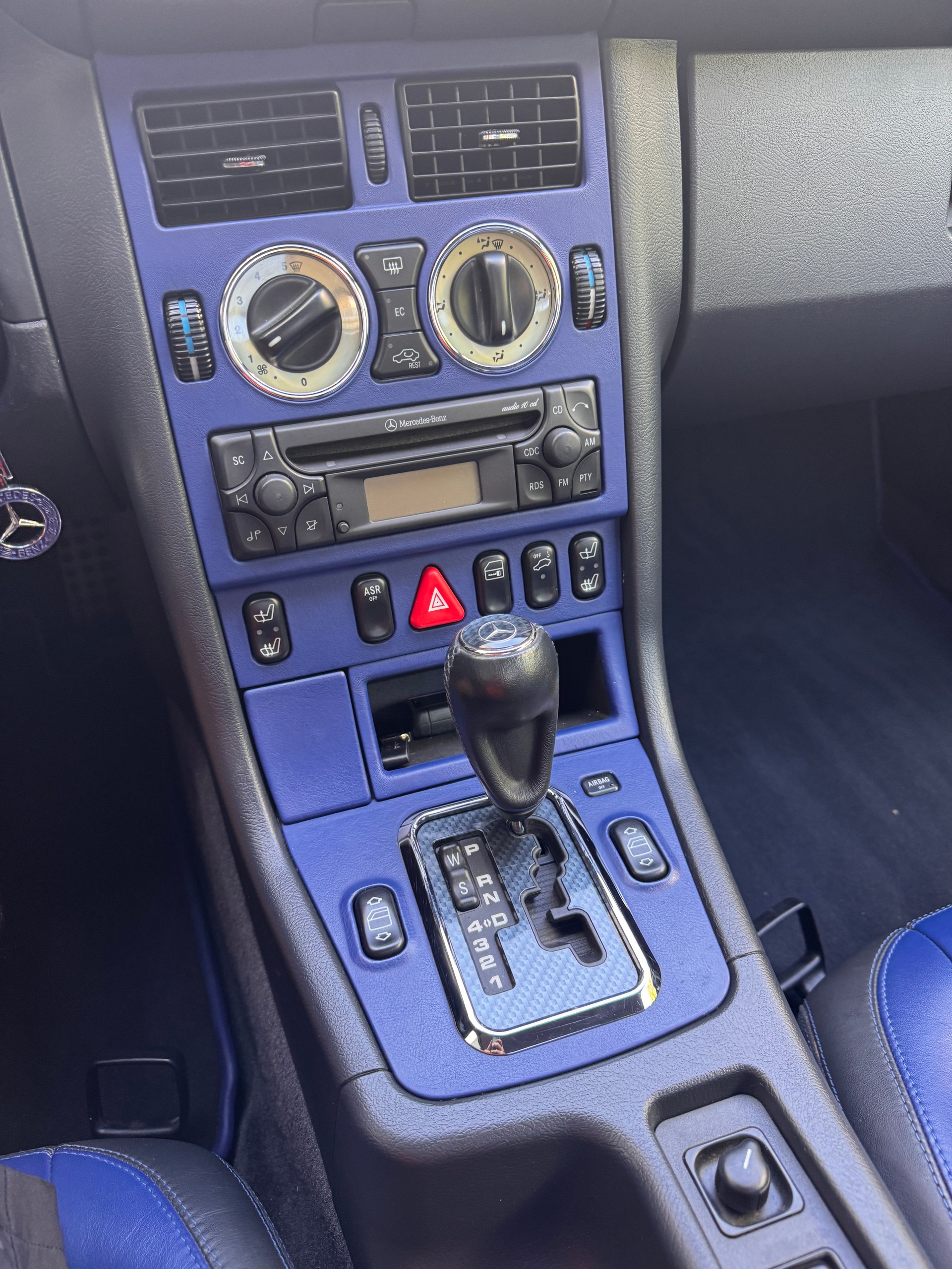 MERCEDES-BENZ SLK 230 Kompressor AMG & DESIGNO-image-18