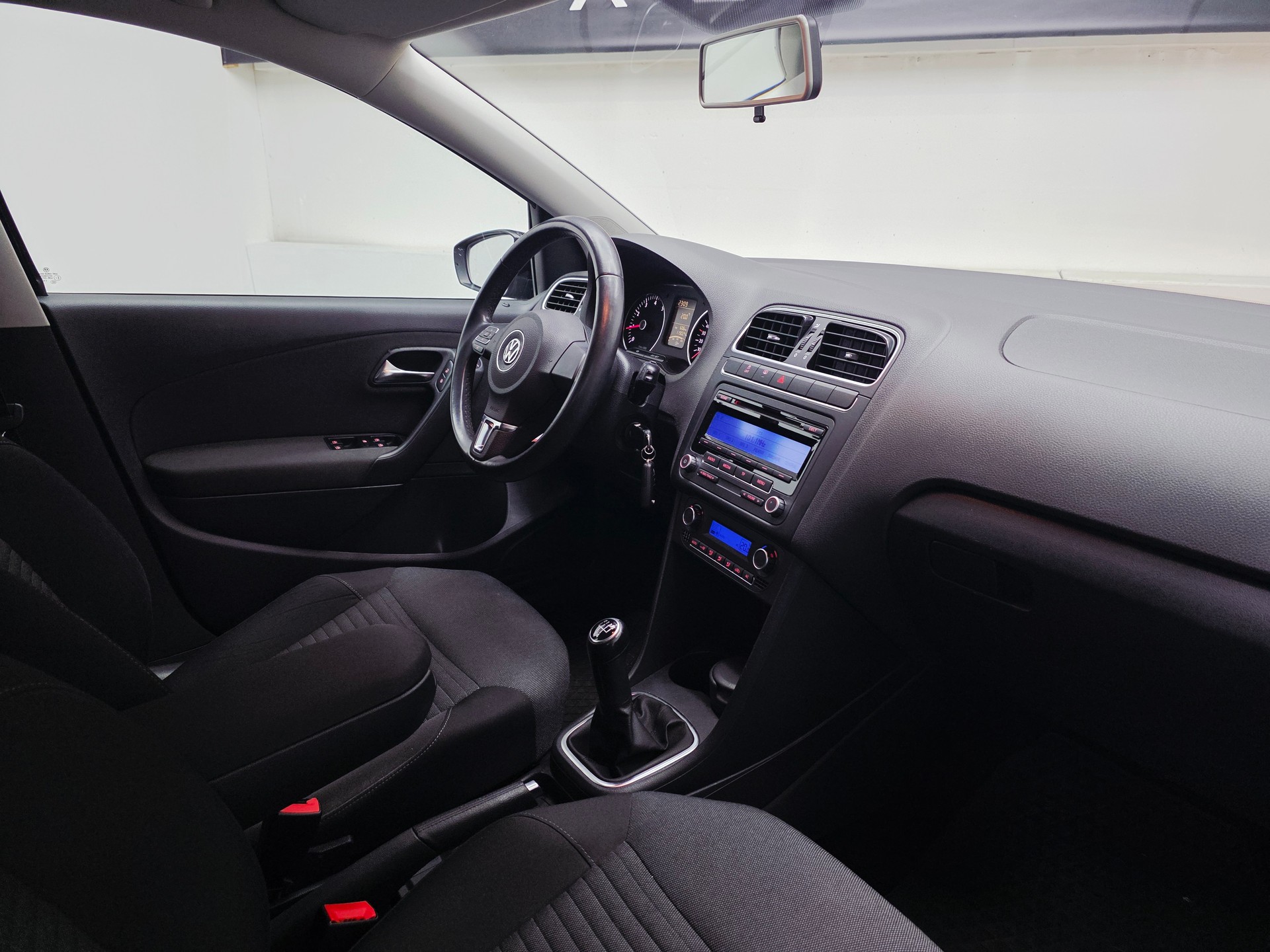 VW Polo 1.2 TSI Trendline 105 PS*NEUE KETTE*FRISCH MFK UND SERVICE*-image-5