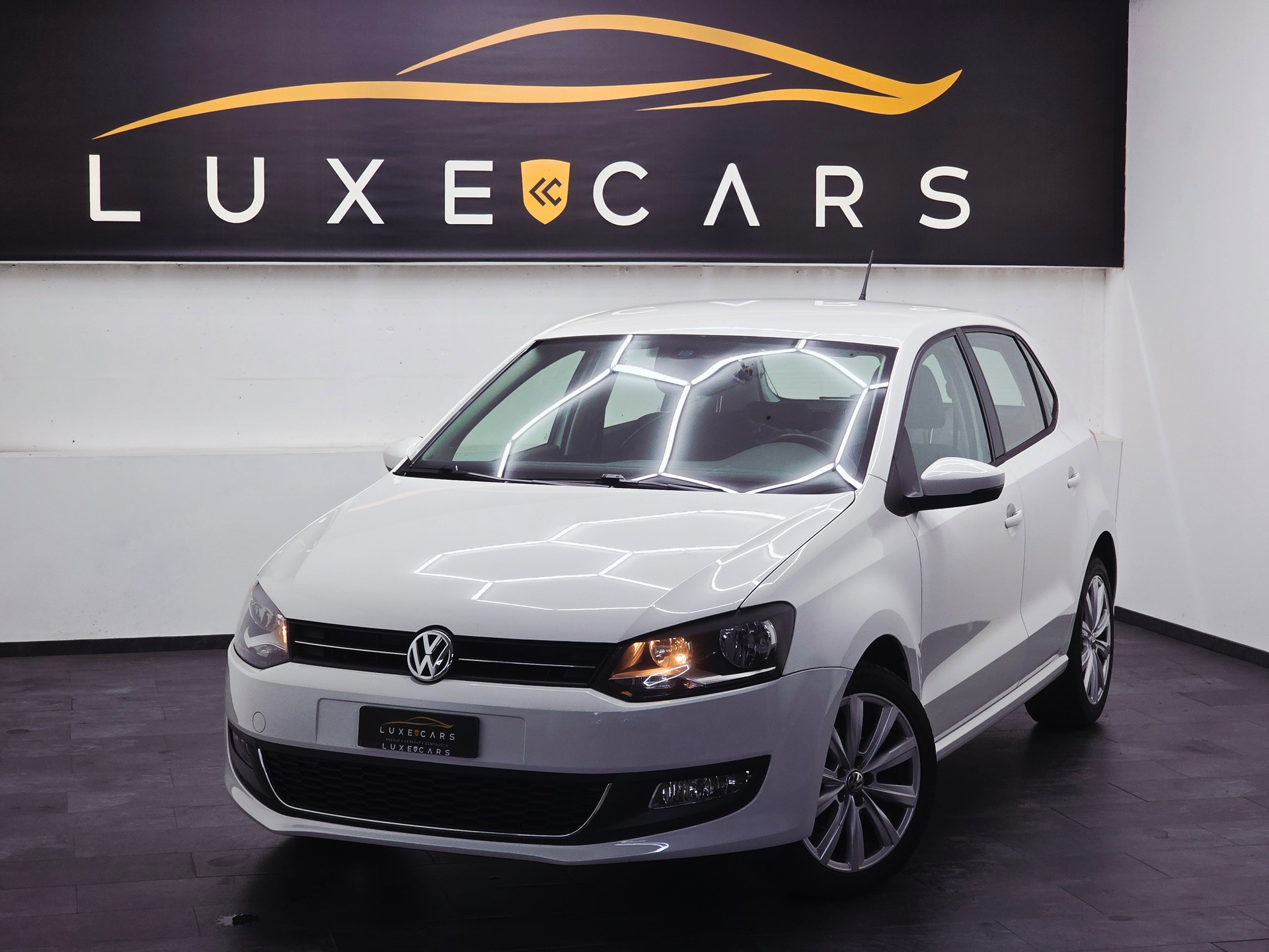 VW Polo 1.2 TSI Trendline 105 PS*NEUE KETTE*FRISCH MFK UND SERVICE*-image-2
