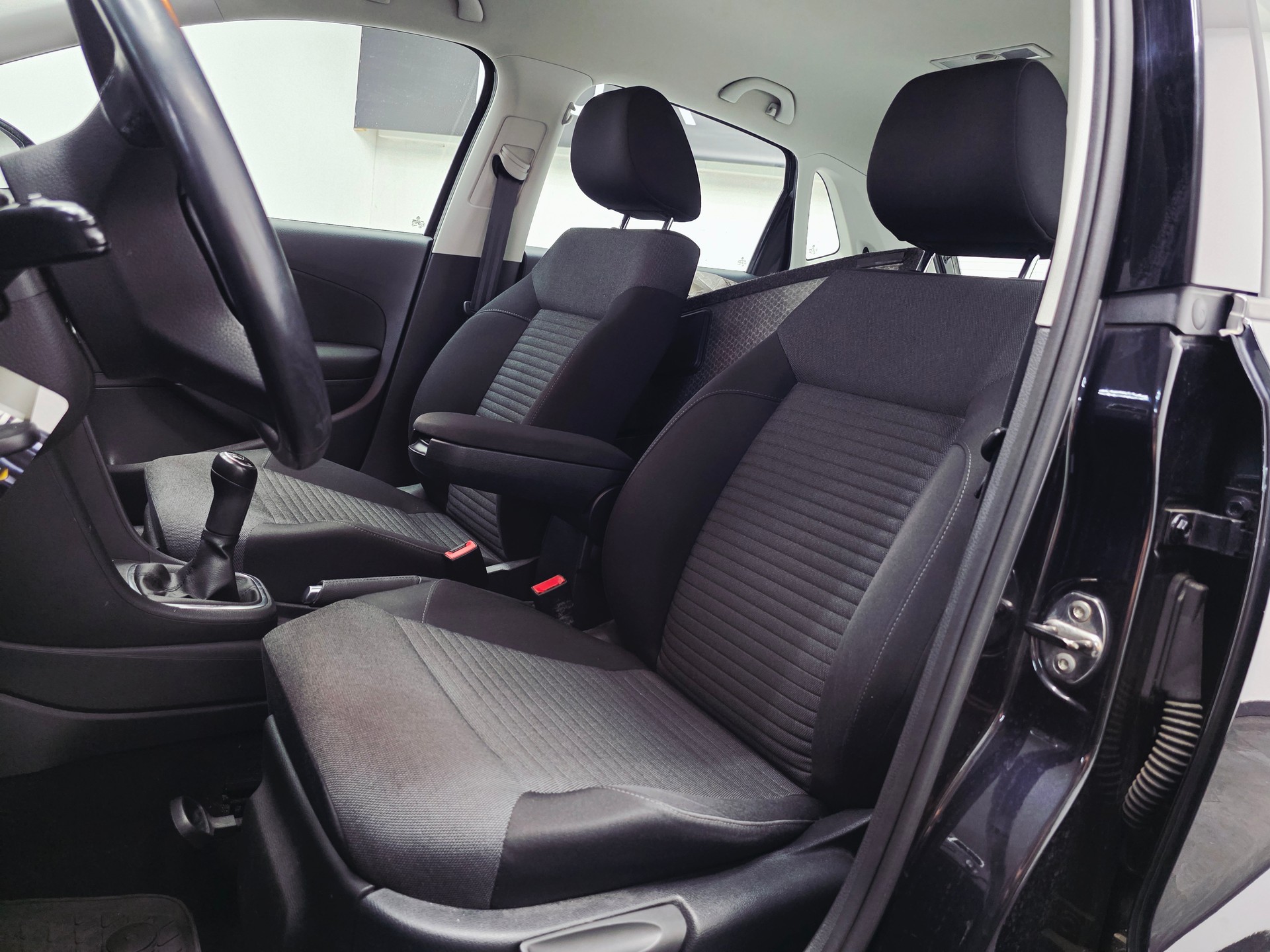 VW Polo 1.2 TSI Trendline 105 PS*NEUE KETTE*FRISCH MFK UND SERVICE*-image-6