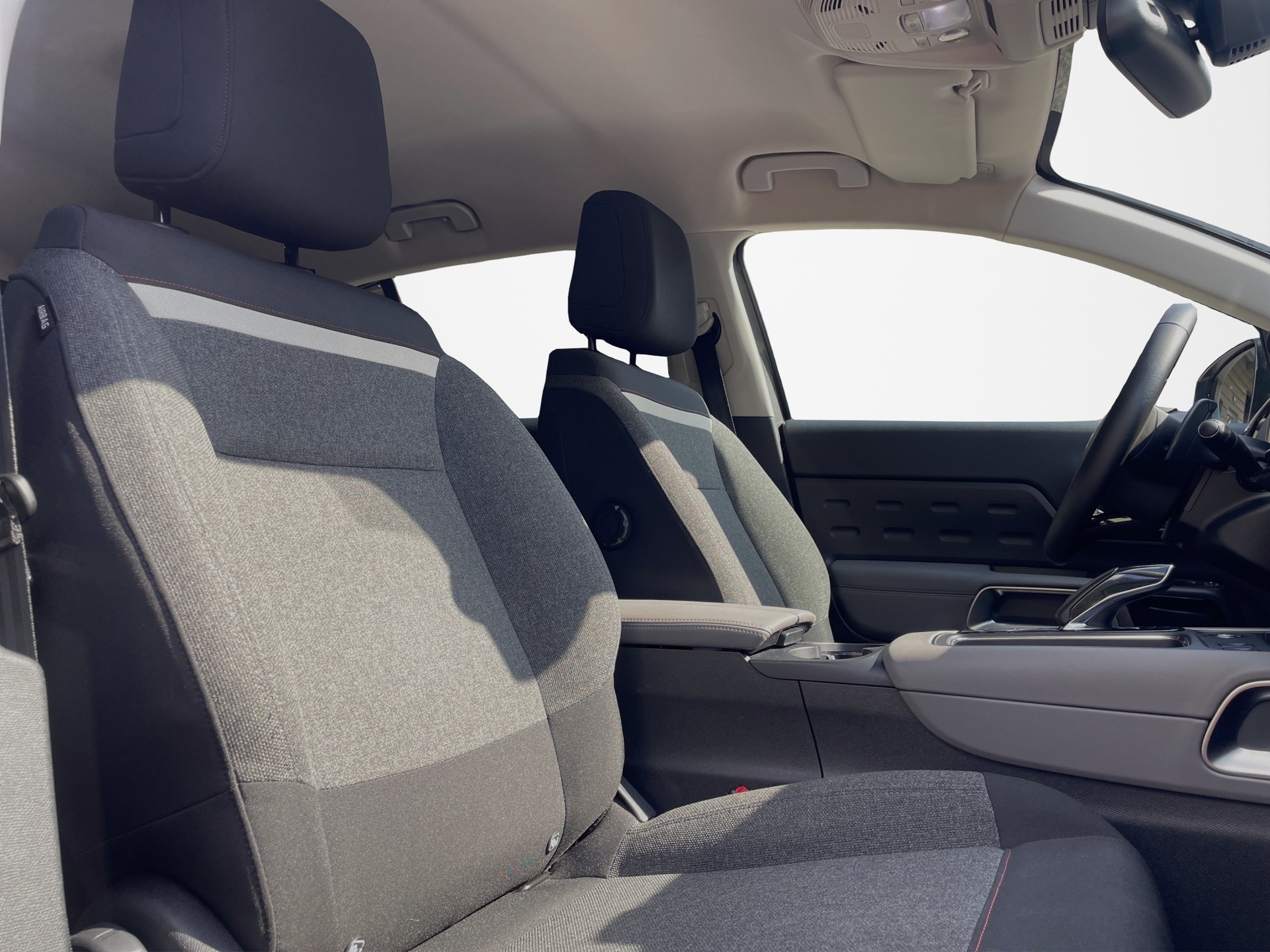 CITROEN C5 Aircross 1.6i PureTech Feel EAT8-image-16