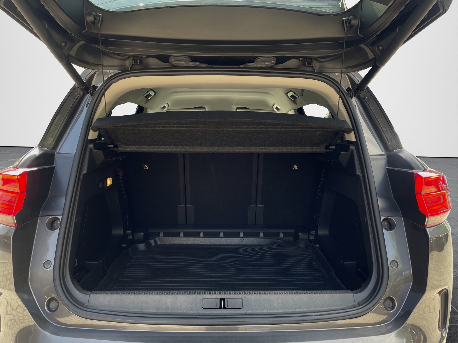 CITROEN C5 Aircross 1.6i PureTech Feel EAT8-image-18