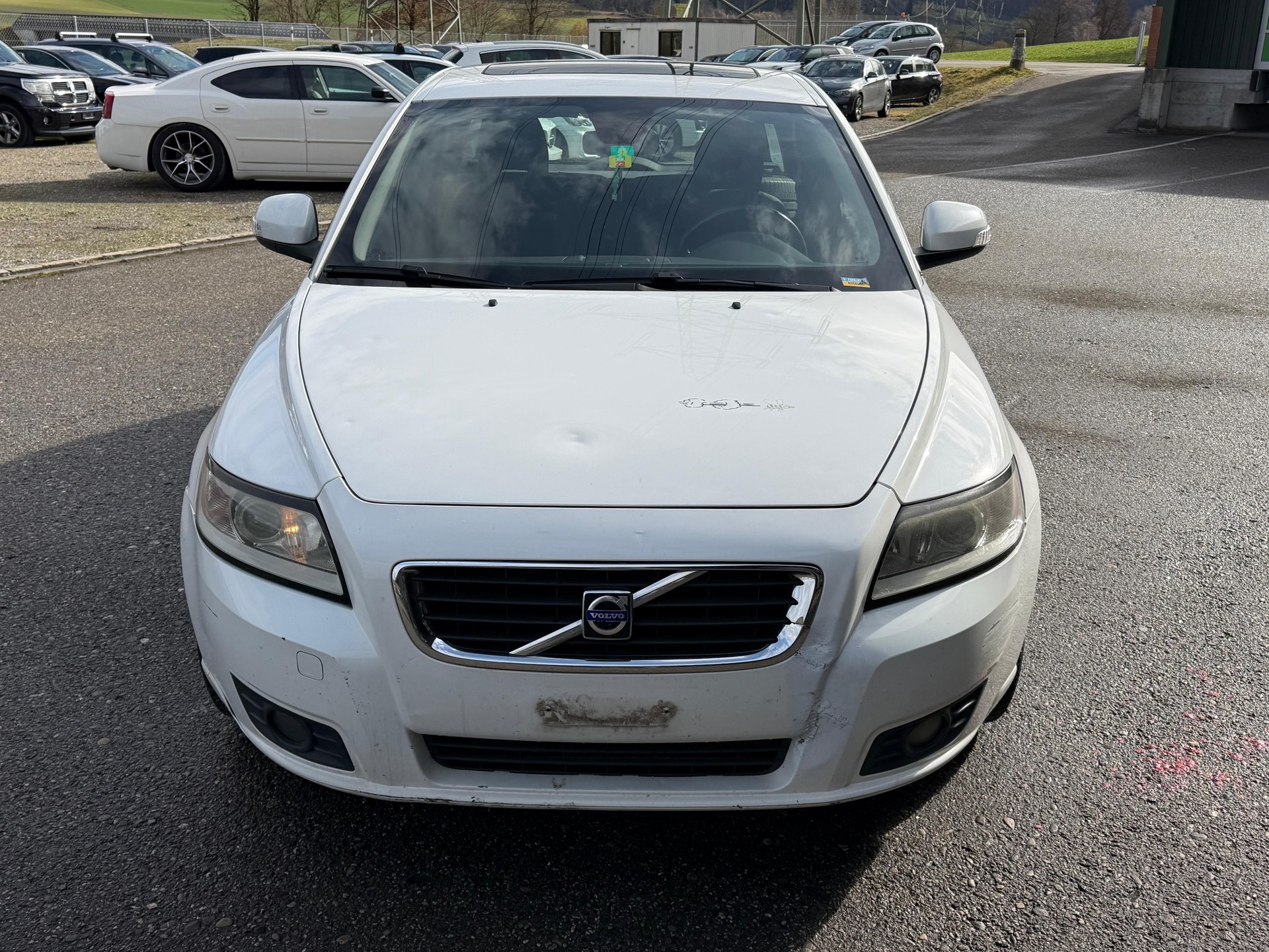 VOLVO V50 D5-image-2