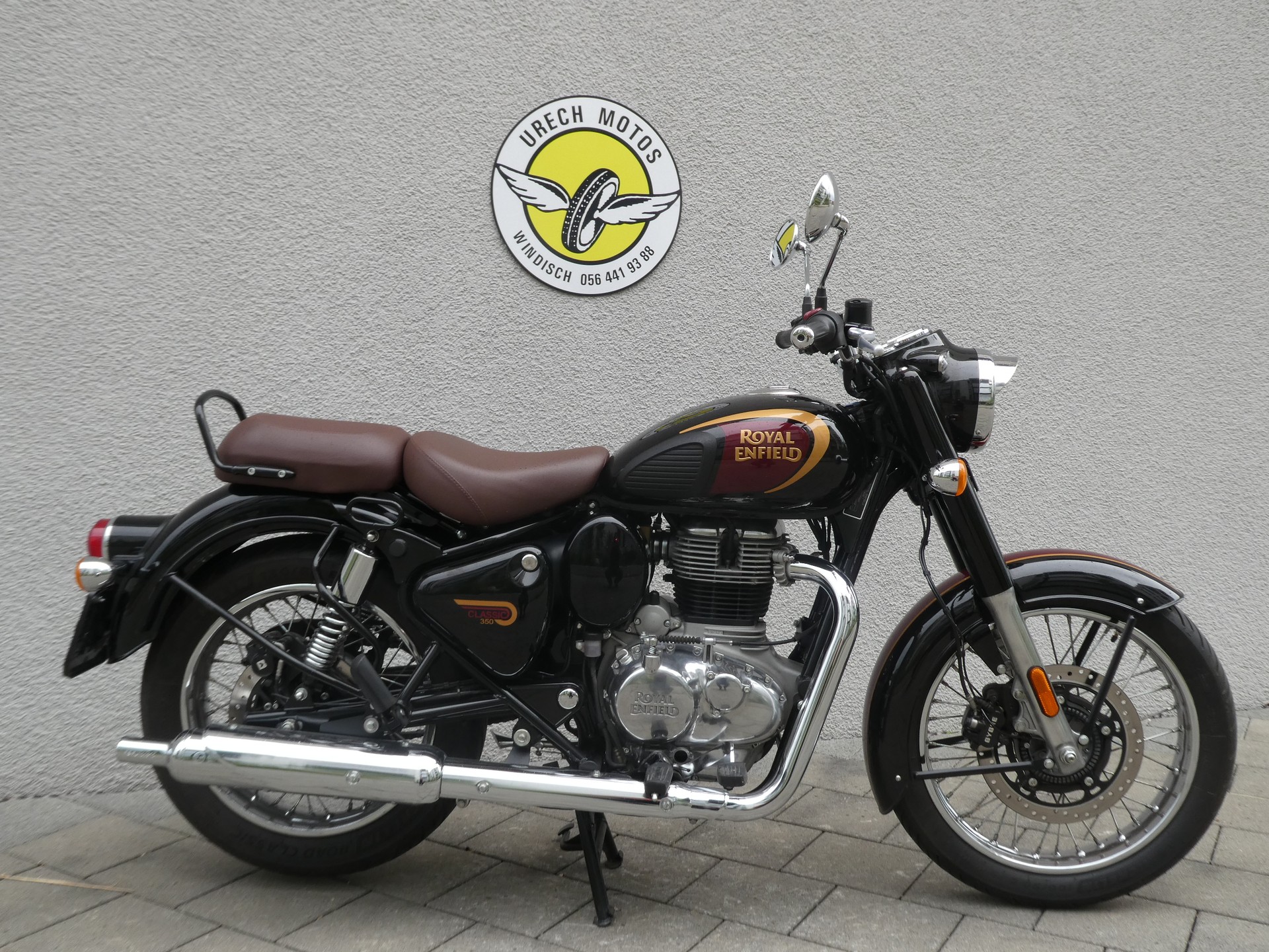 ROYAL ENFIELD Classic 350 Halcyon-showroom-element-1