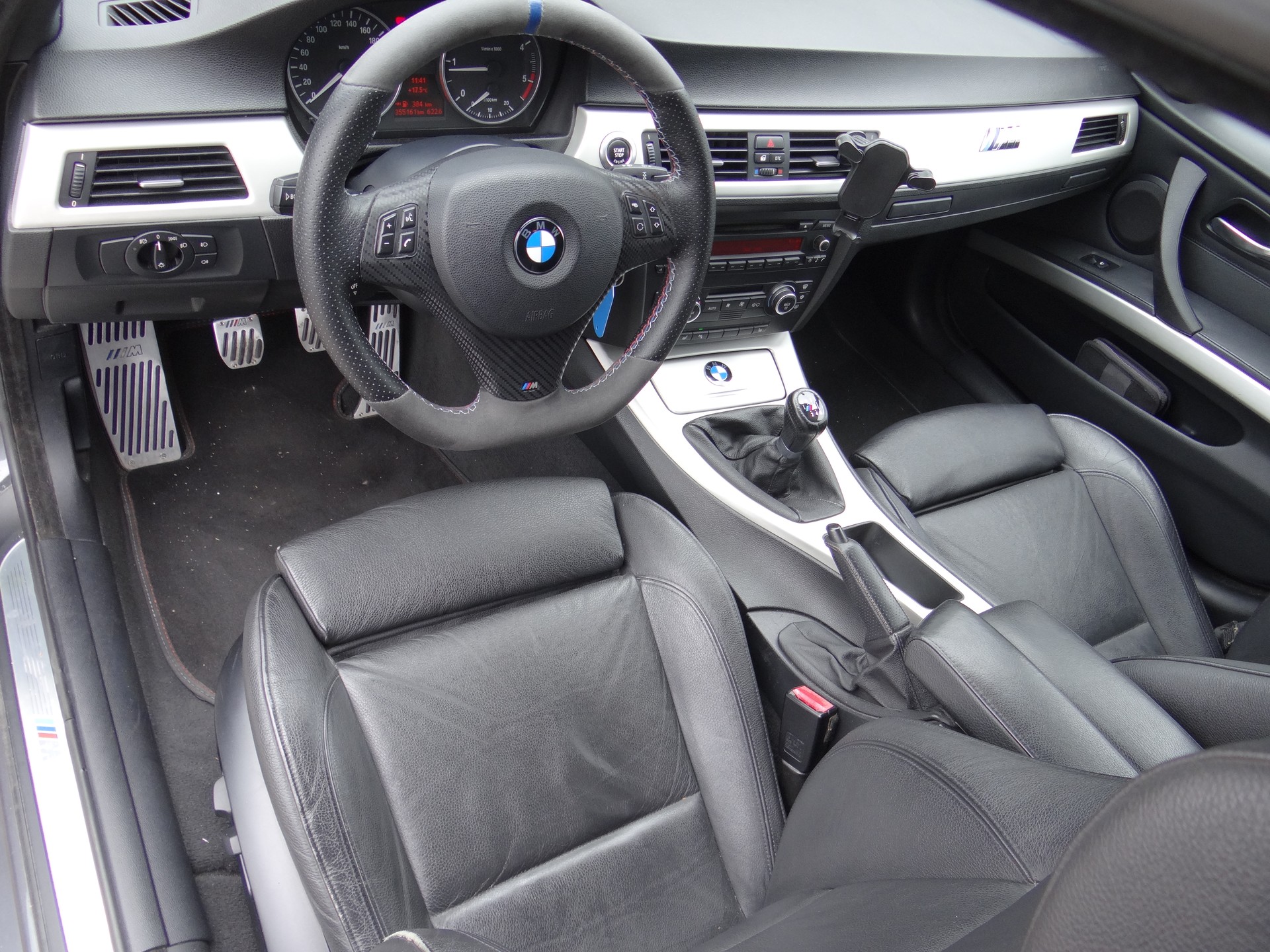 BMW 320d Touring M Sport-image-8