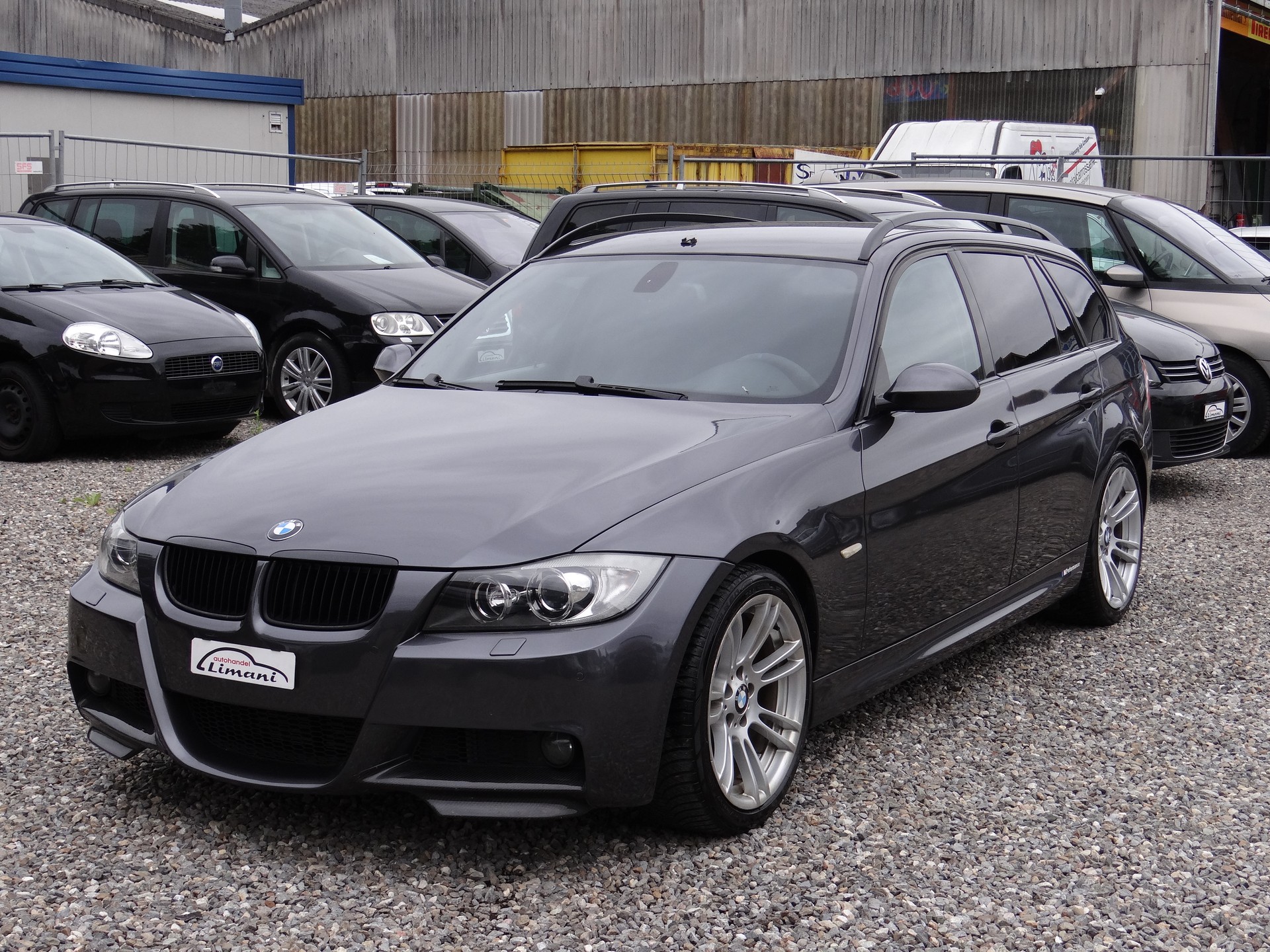 BMW 320d Touring M Sport-image-1
