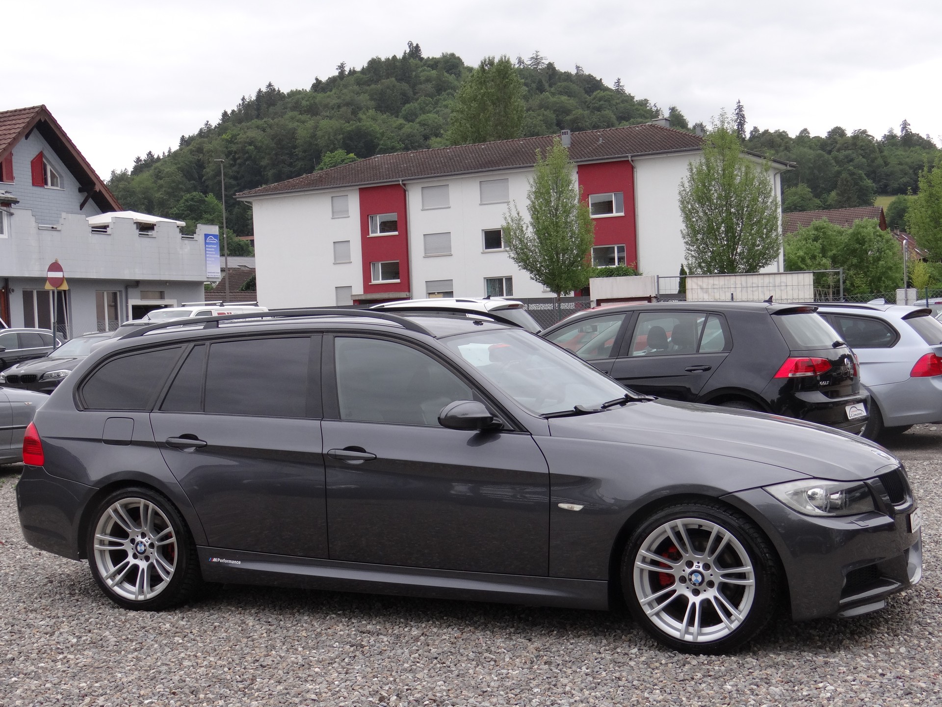 BMW 320d Touring M Sport-image-3