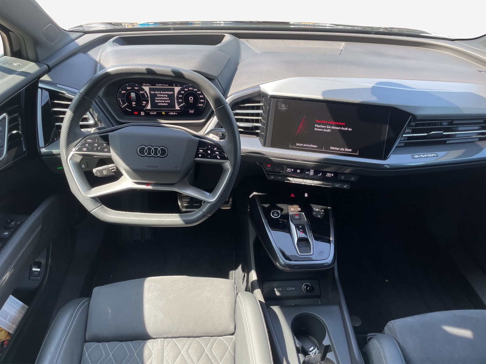 AUDI Q4 e-tron 50 quattro-image-10