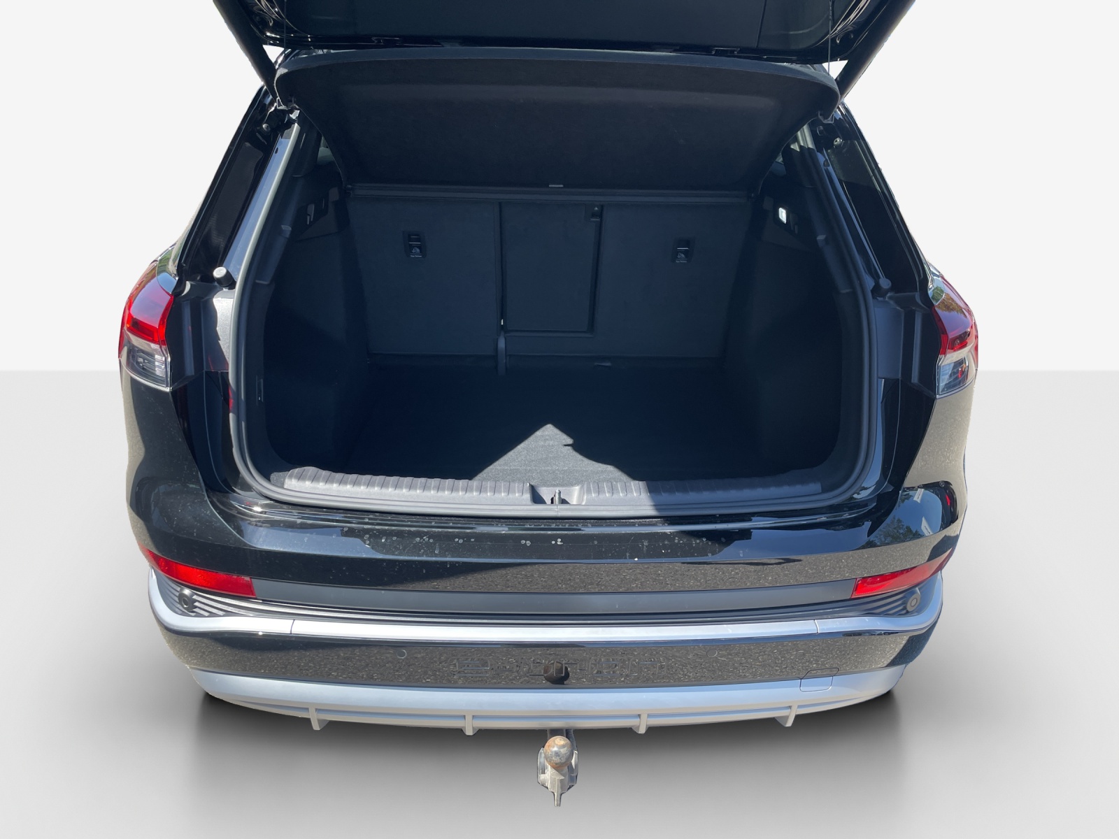 AUDI Q4 e-tron 50 quattro-image-14