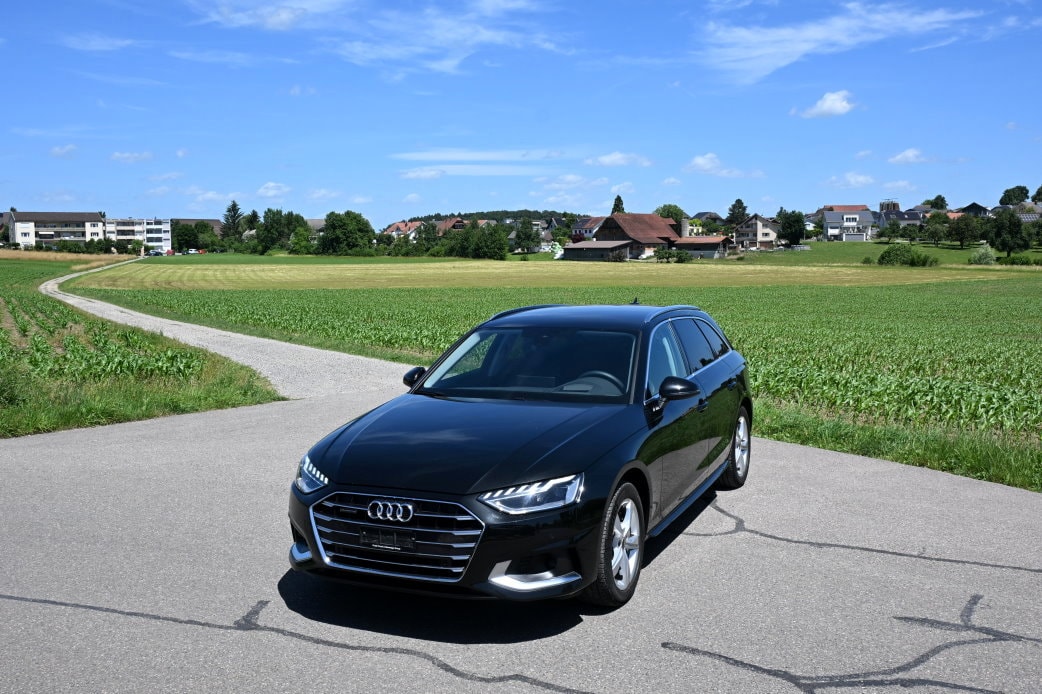 AUDI A4 Avant 2.0 TDI 40 advanced Attraction quattro S-tronic-image-0