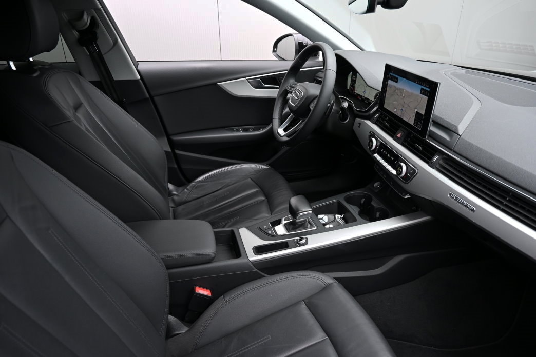 AUDI A4 Avant 2.0 TDI 40 advanced Attraction quattro S-tronic-image-4