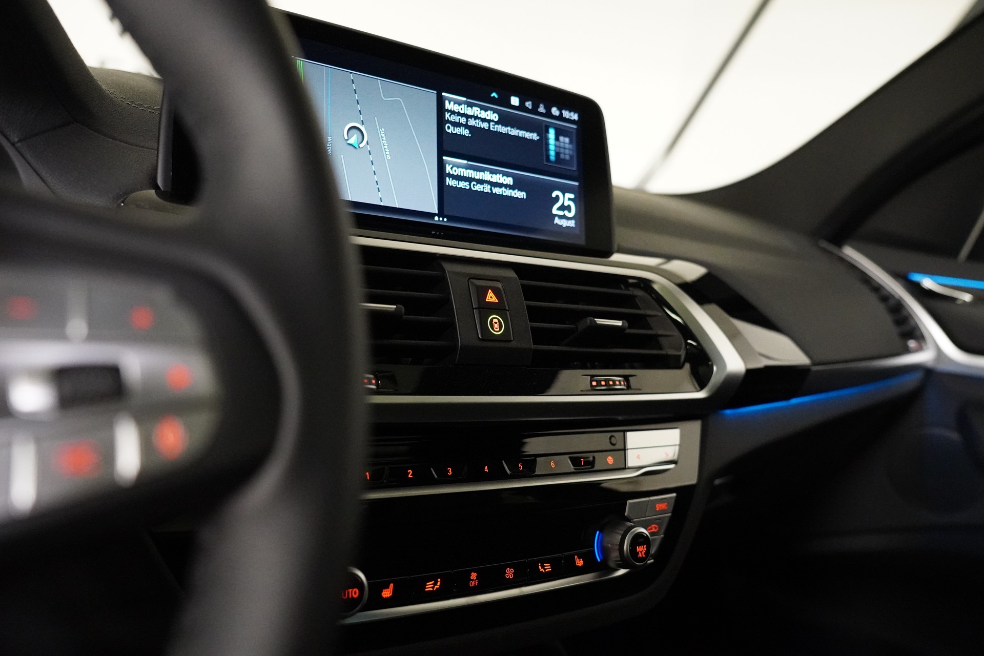 BMW iX3-image-24