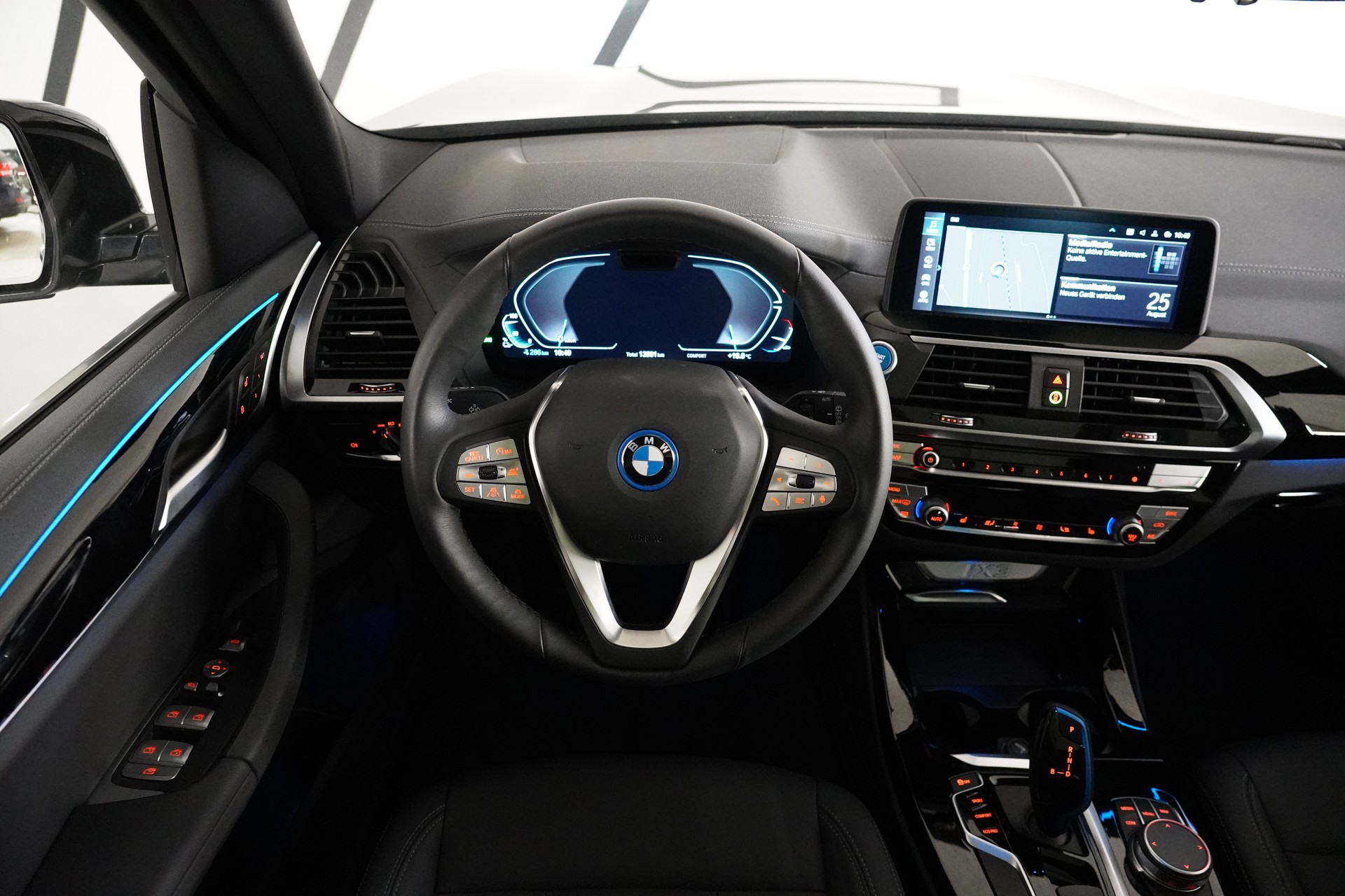 BMW iX3-image-20