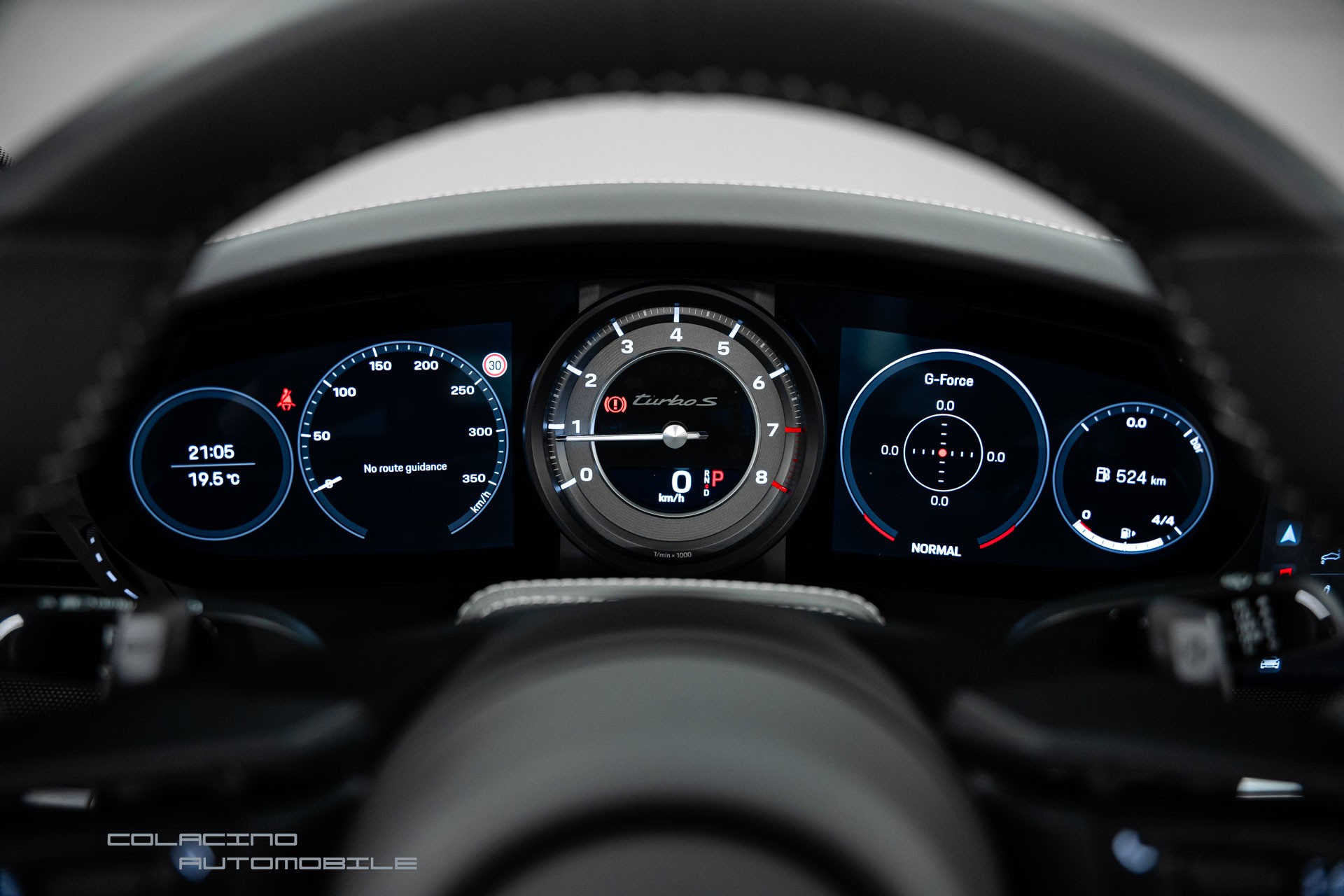 PORSCHE 911 Turbo S Cabriolet PDK-image-21
