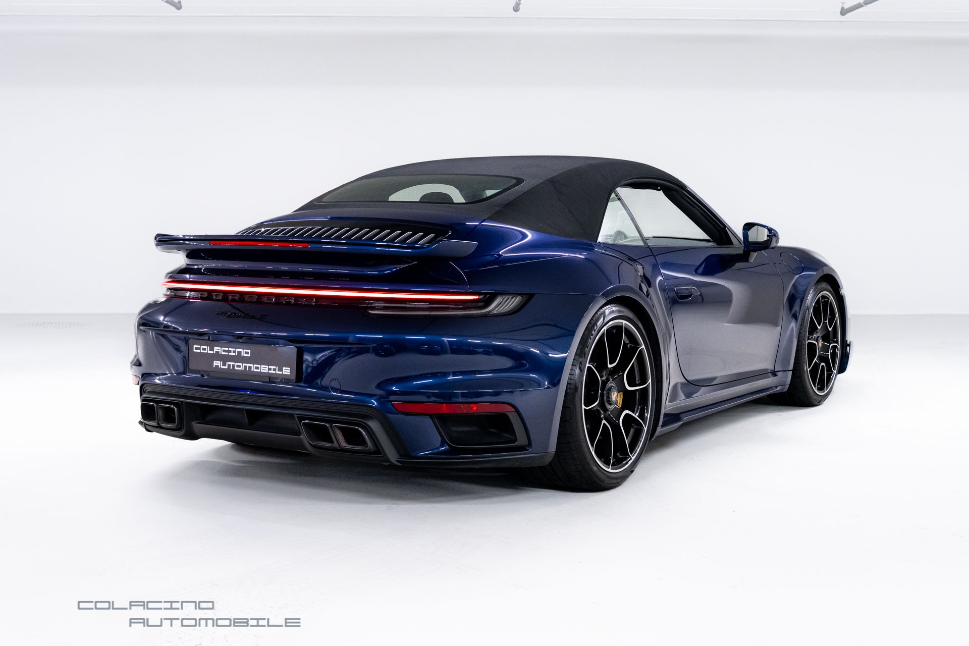 PORSCHE 911 Turbo S Cabriolet PDK-image-3