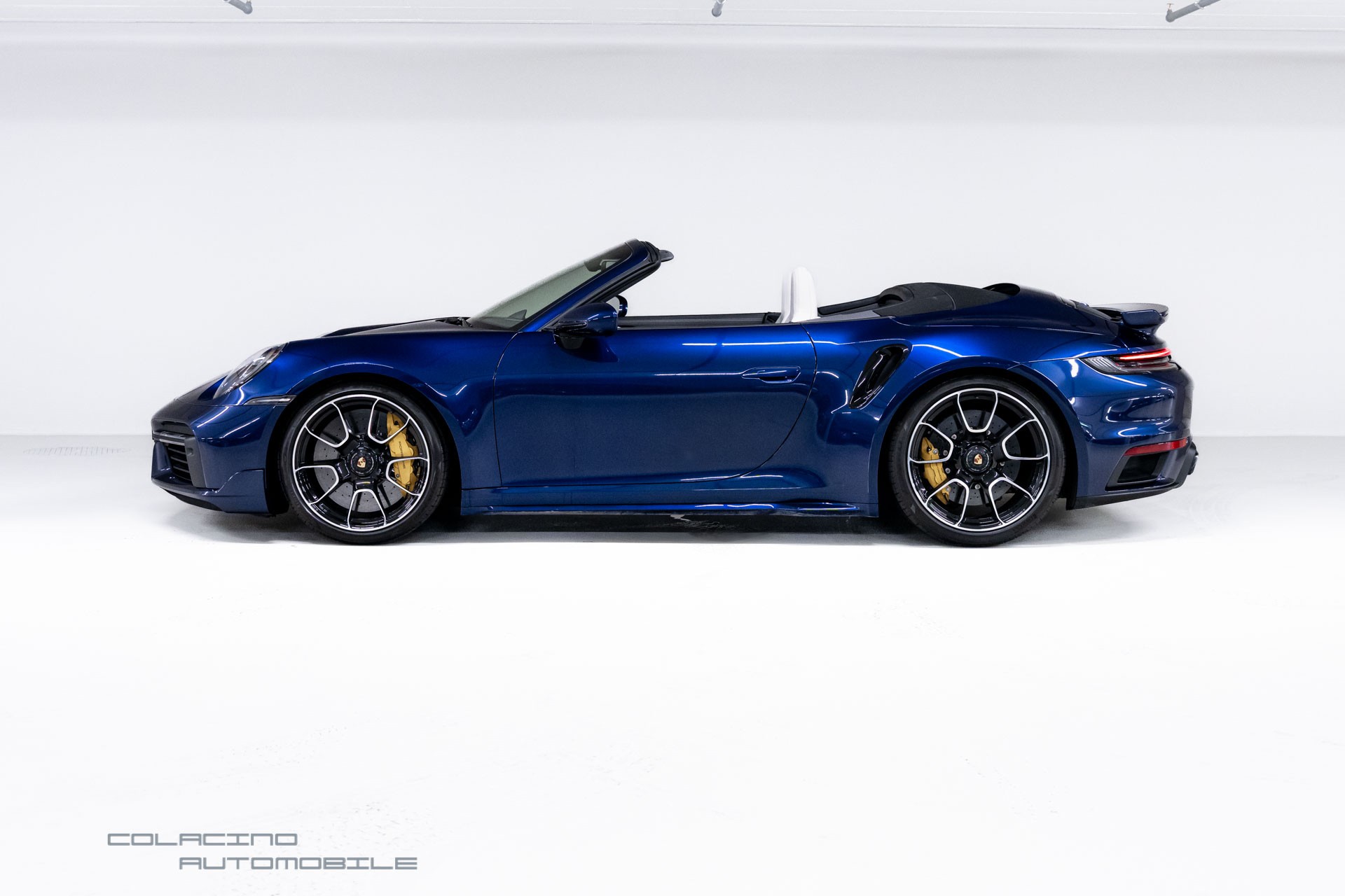 PORSCHE 911 Turbo S Cabriolet PDK-image-8