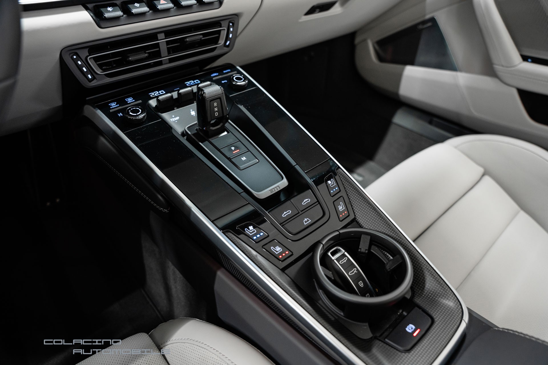 PORSCHE 911 Turbo S Cabriolet PDK-image-27