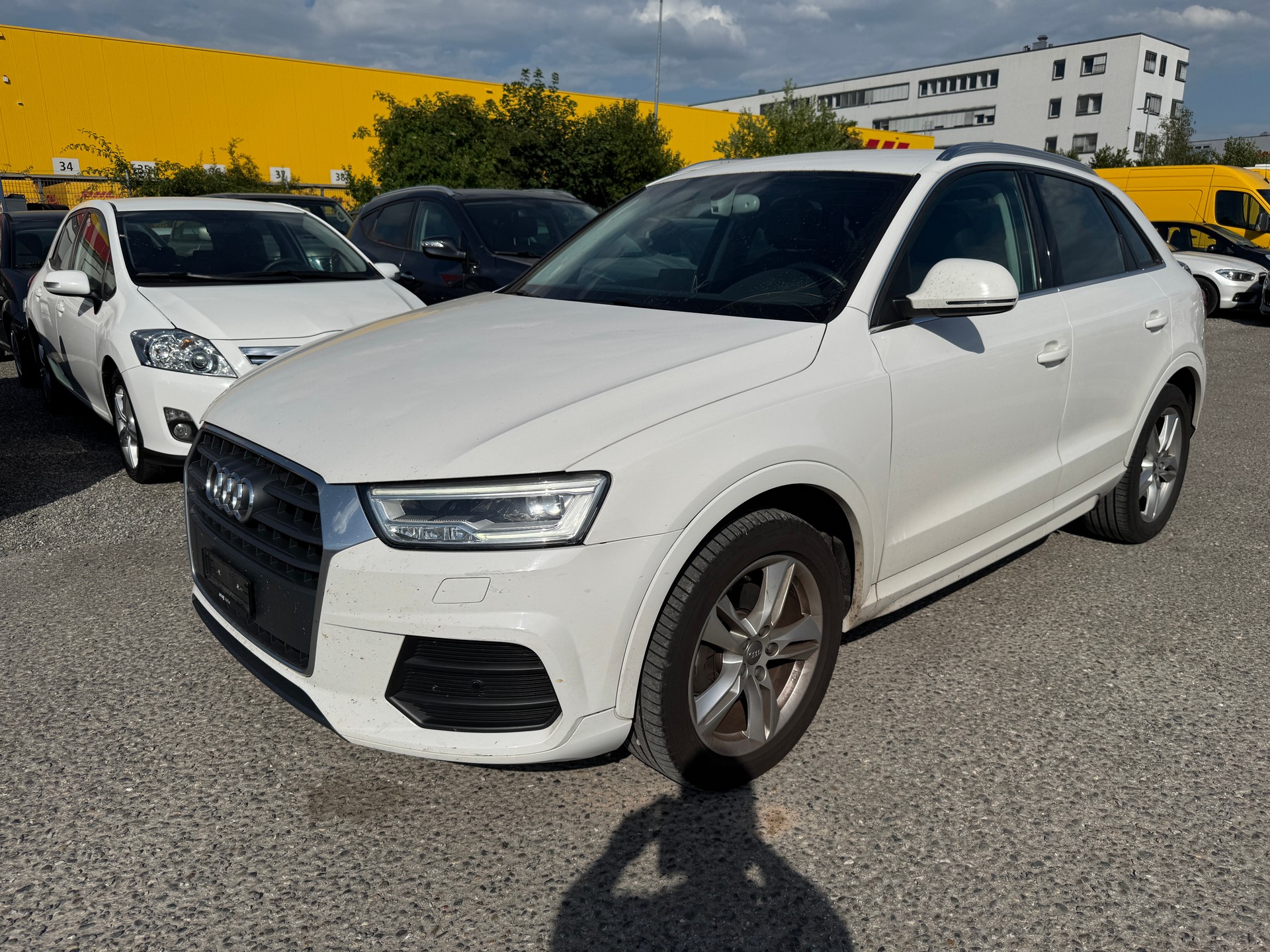 AUDI Q3 2.0 TDI design quattro S-tronic-image-0