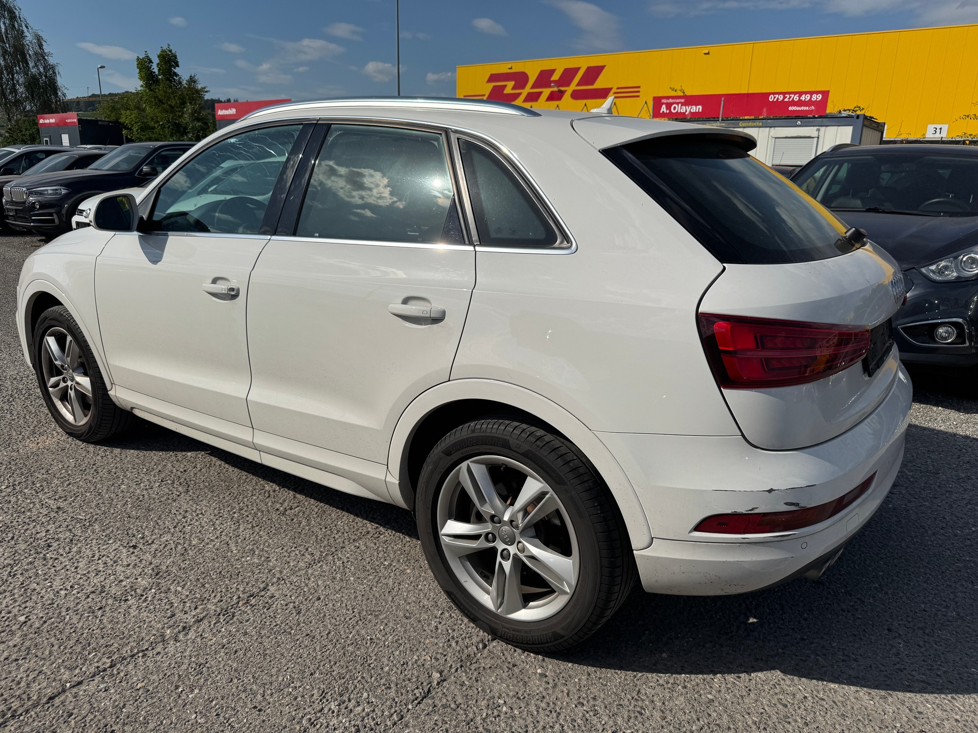AUDI Q3 2.0 TDI design quattro S-tronic-image-2