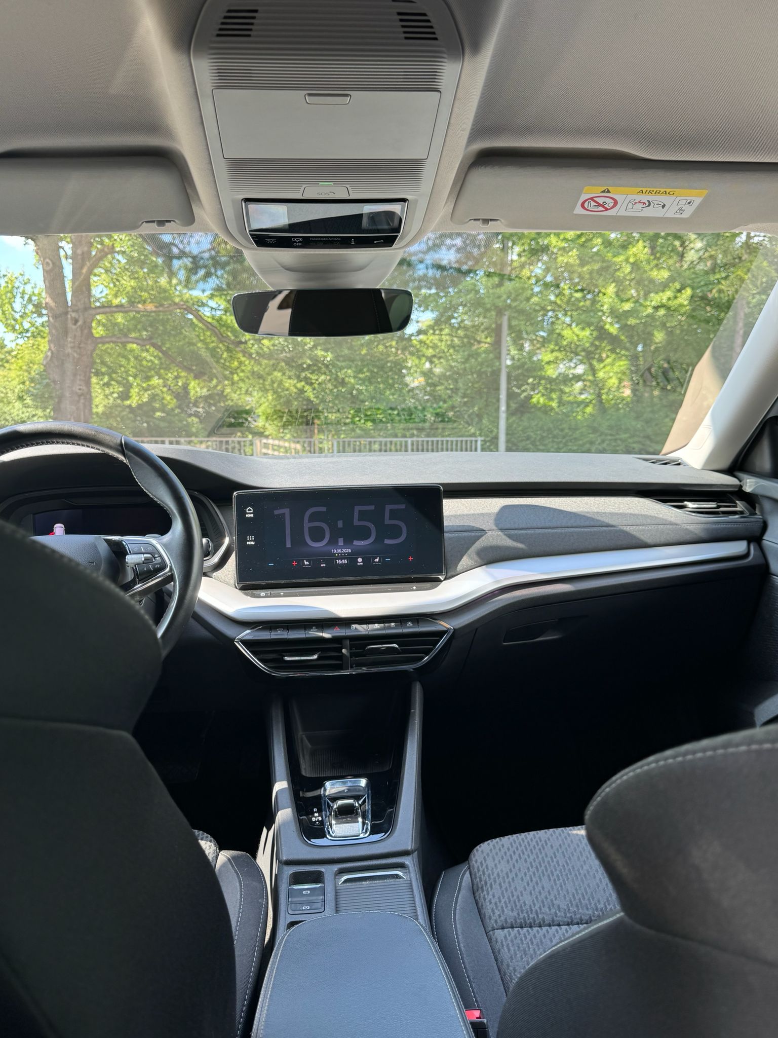 SKODA Octavia Combi 2.0 TDI DSG Style-image-7