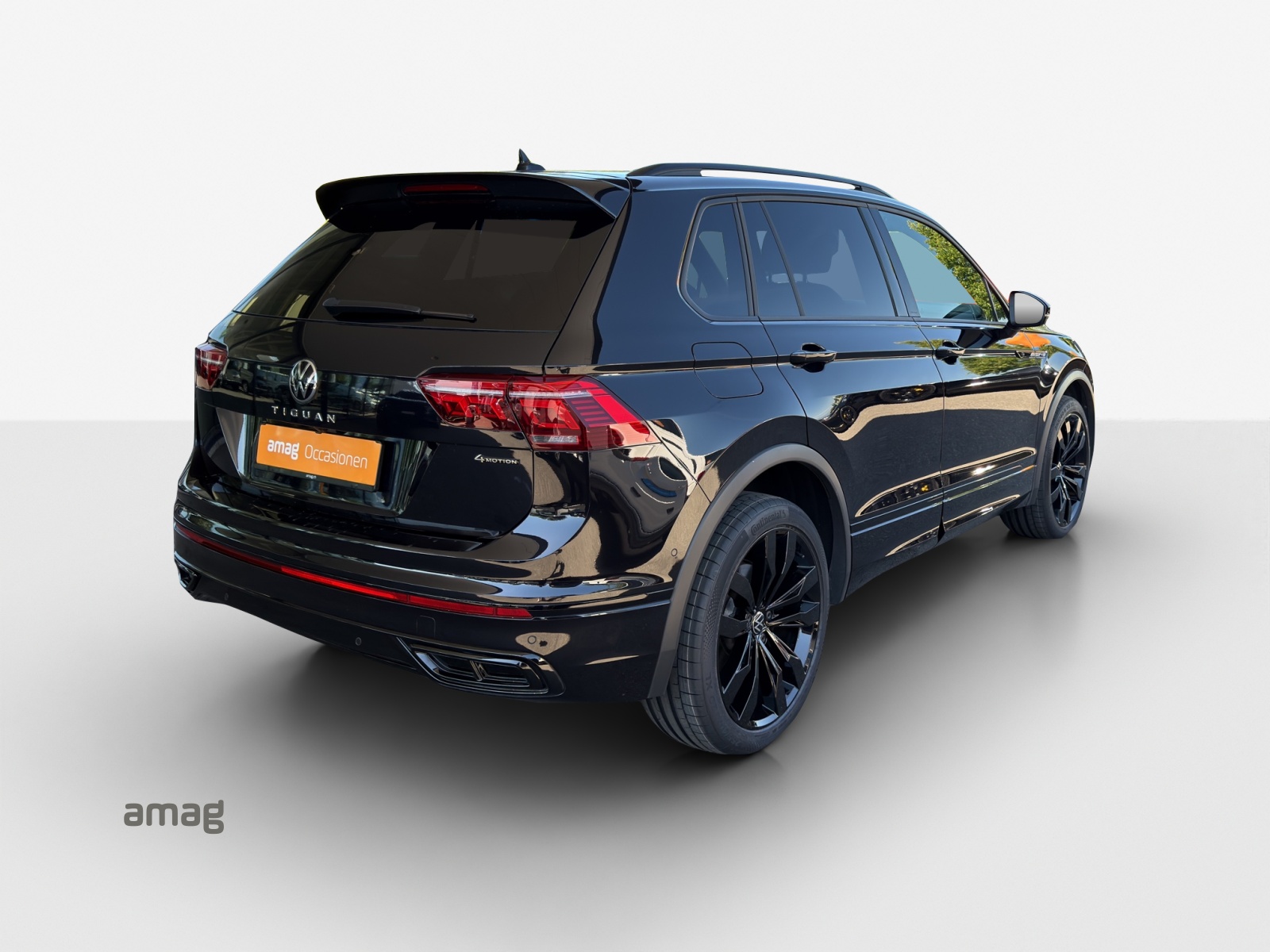 VW Tiguan 2.0TSI R-Line 4Motion DSG-image-4