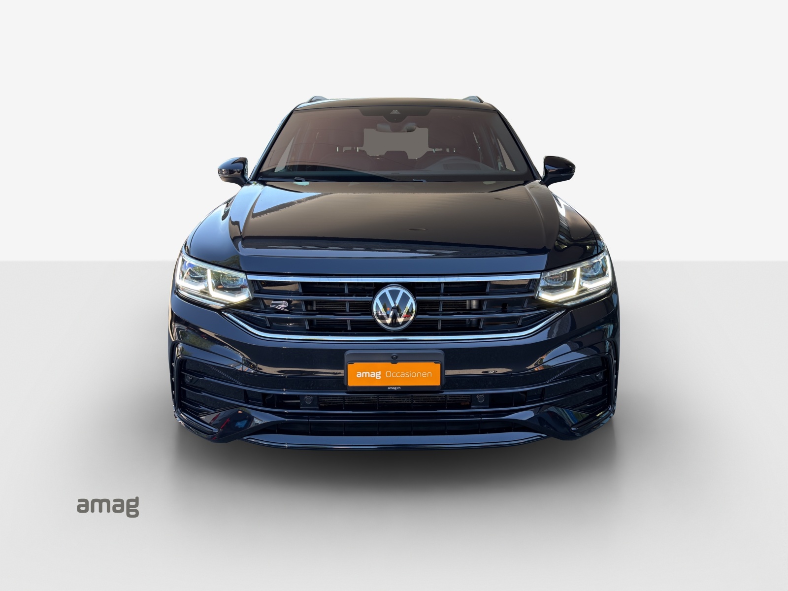 VW Tiguan 2.0TSI R-Line 4Motion DSG-image-6