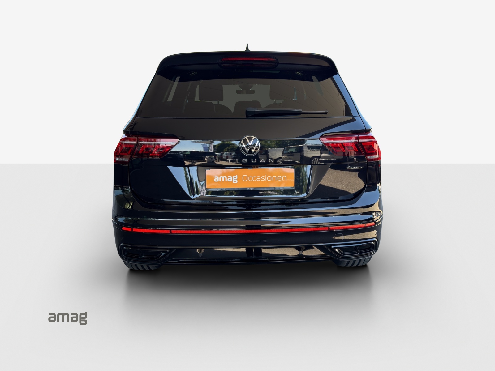VW Tiguan 2.0TSI R-Line 4Motion DSG-image-3