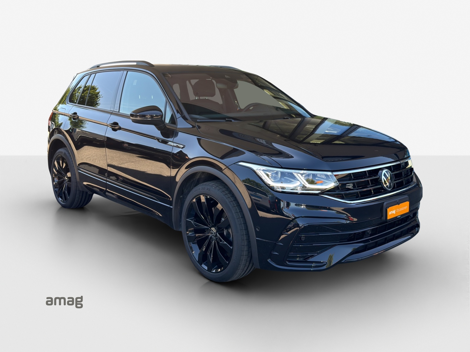 VW Tiguan 2.0TSI R-Line 4Motion DSG-image-5