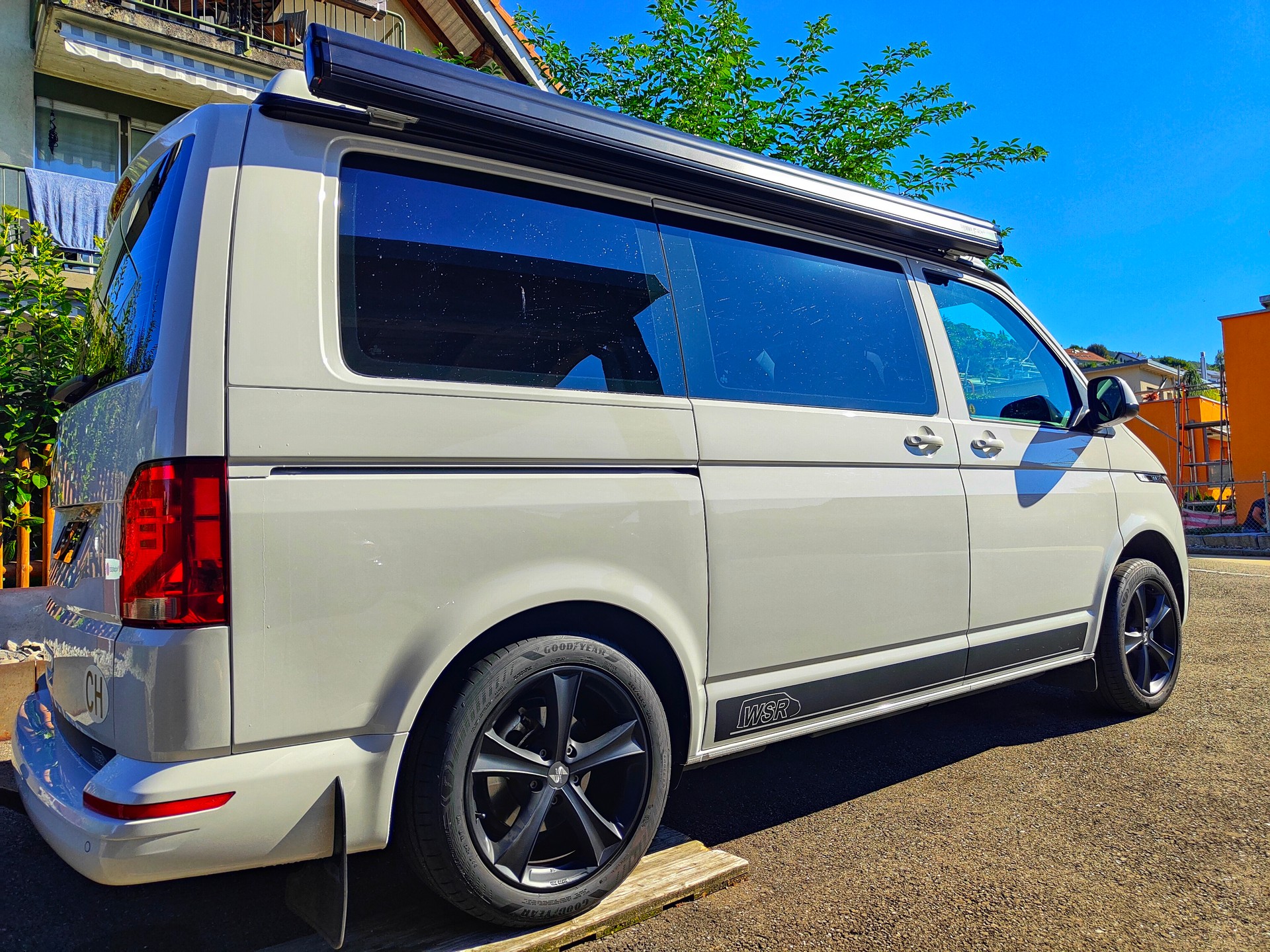 VW Ausgebauter Transporter-image-1