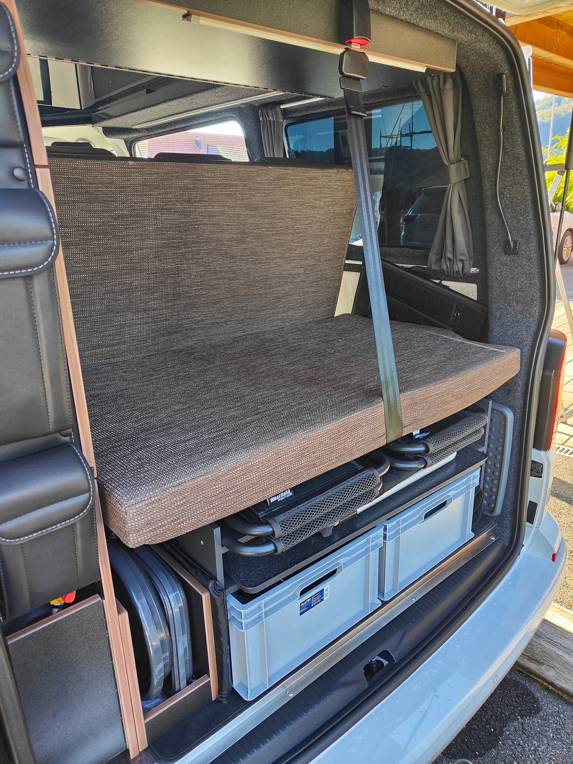 VW Ausgebauter Transporter-image-5